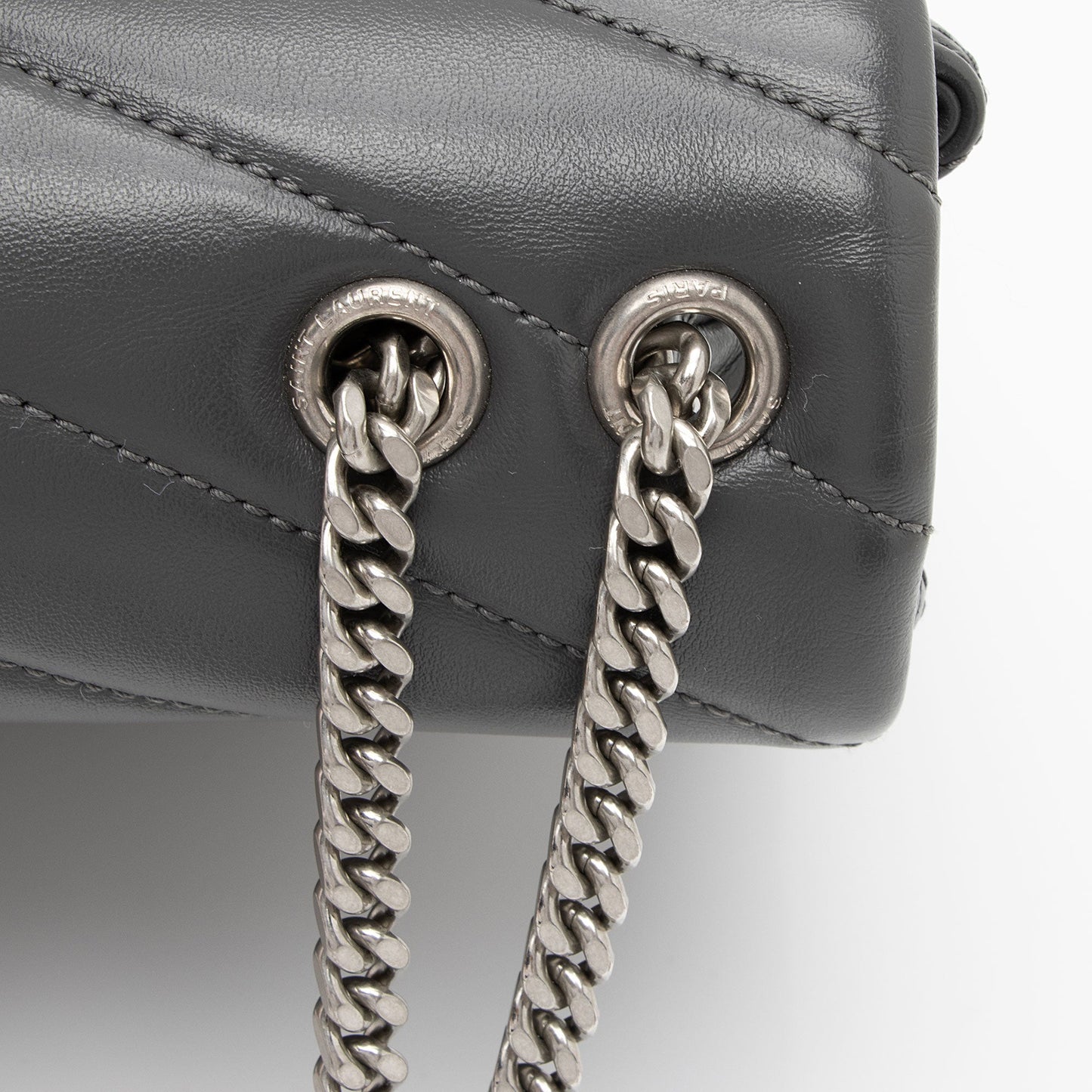 Saint Laurent Matelasse Calfskin Monogram LouLou Chain Small Crossbody (SHF-B5OsZv)