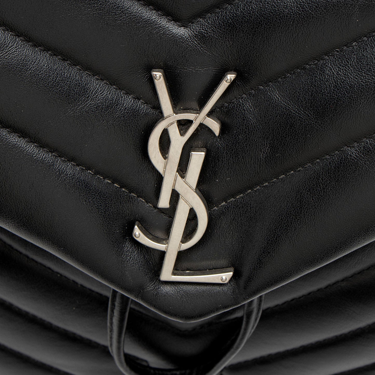 Saint Laurent Matelasse Calfskin Monogram LouLou Medium Backpack (SHF-m1rXfW)