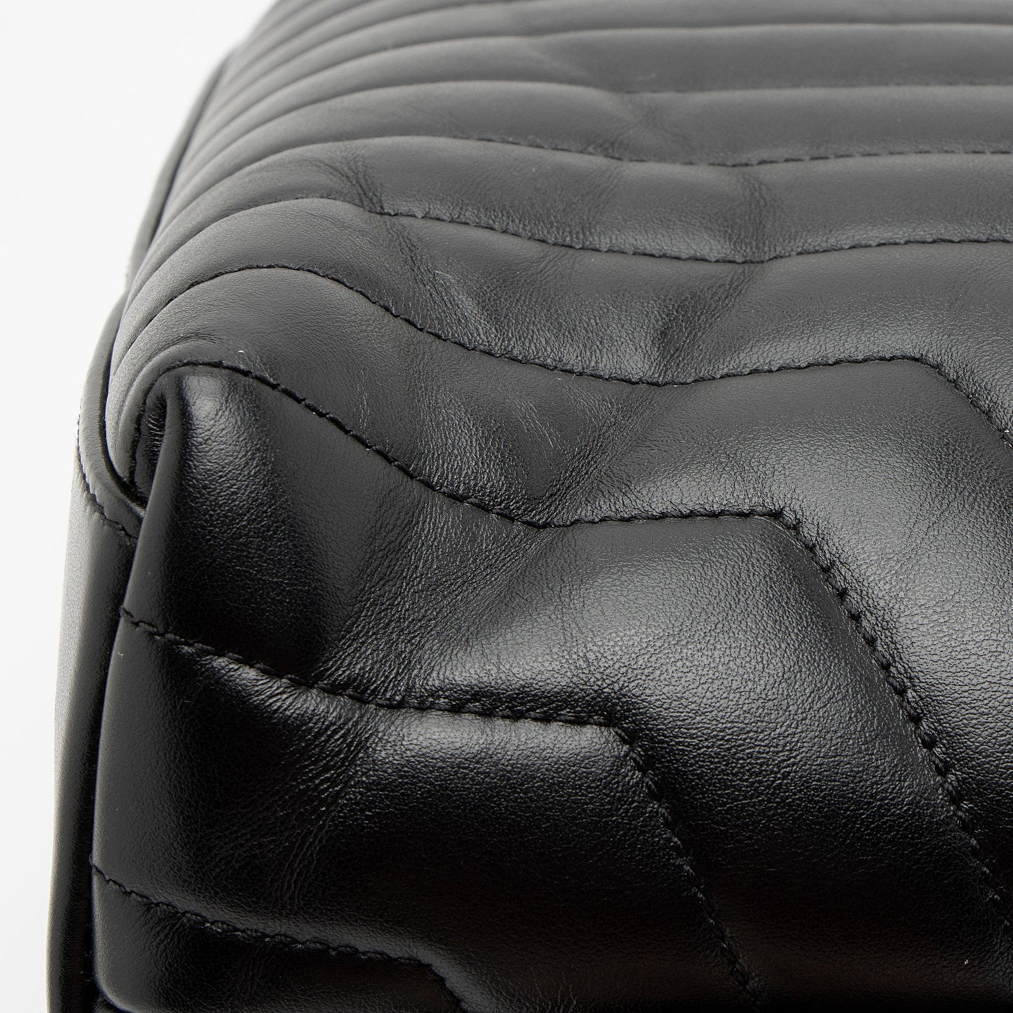 Saint Laurent Matelasse Calfskin Monogram LouLou Medium Backpack (SHF-m1rXfW)