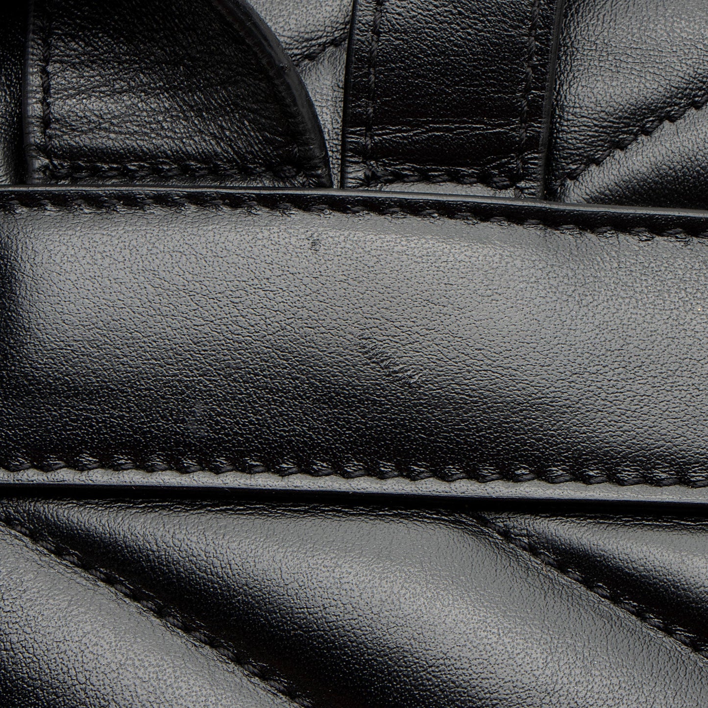 Saint Laurent Matelasse Calfskin Monogram LouLou Medium Backpack (SHF-m1rXfW)