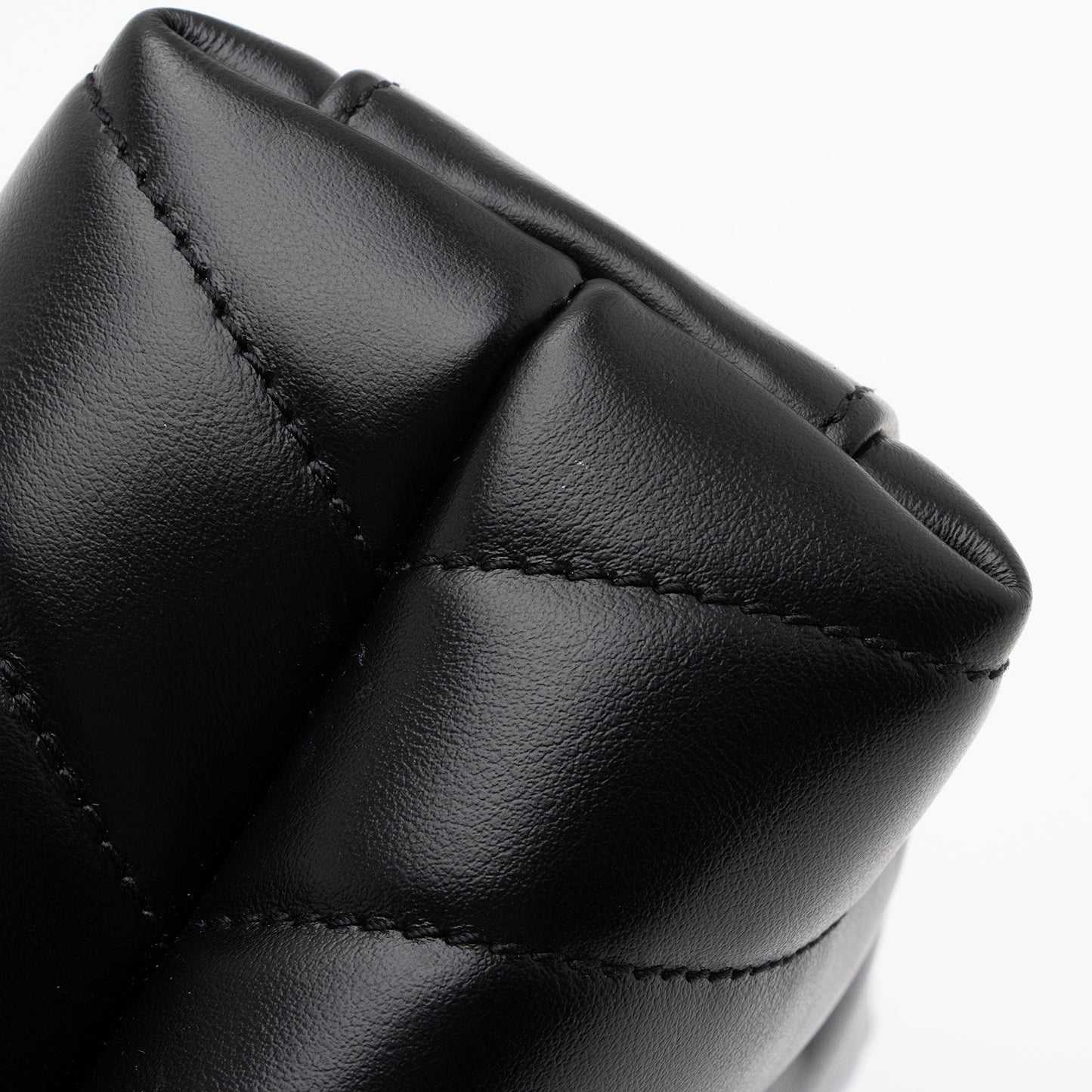 Saint Laurent Matelasse Calfskin Monogram LouLou Toy Crossbody Bag (SHF-tGwfOp)