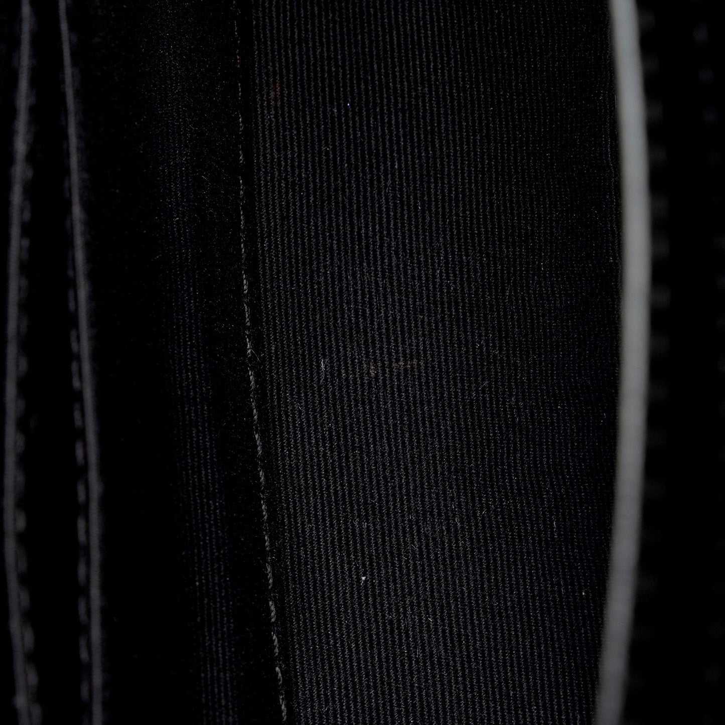 Saint Laurent Matelasse Calfskin Monogram LouLou Toy Crossbody Bag (SHF-8TLGZ0)