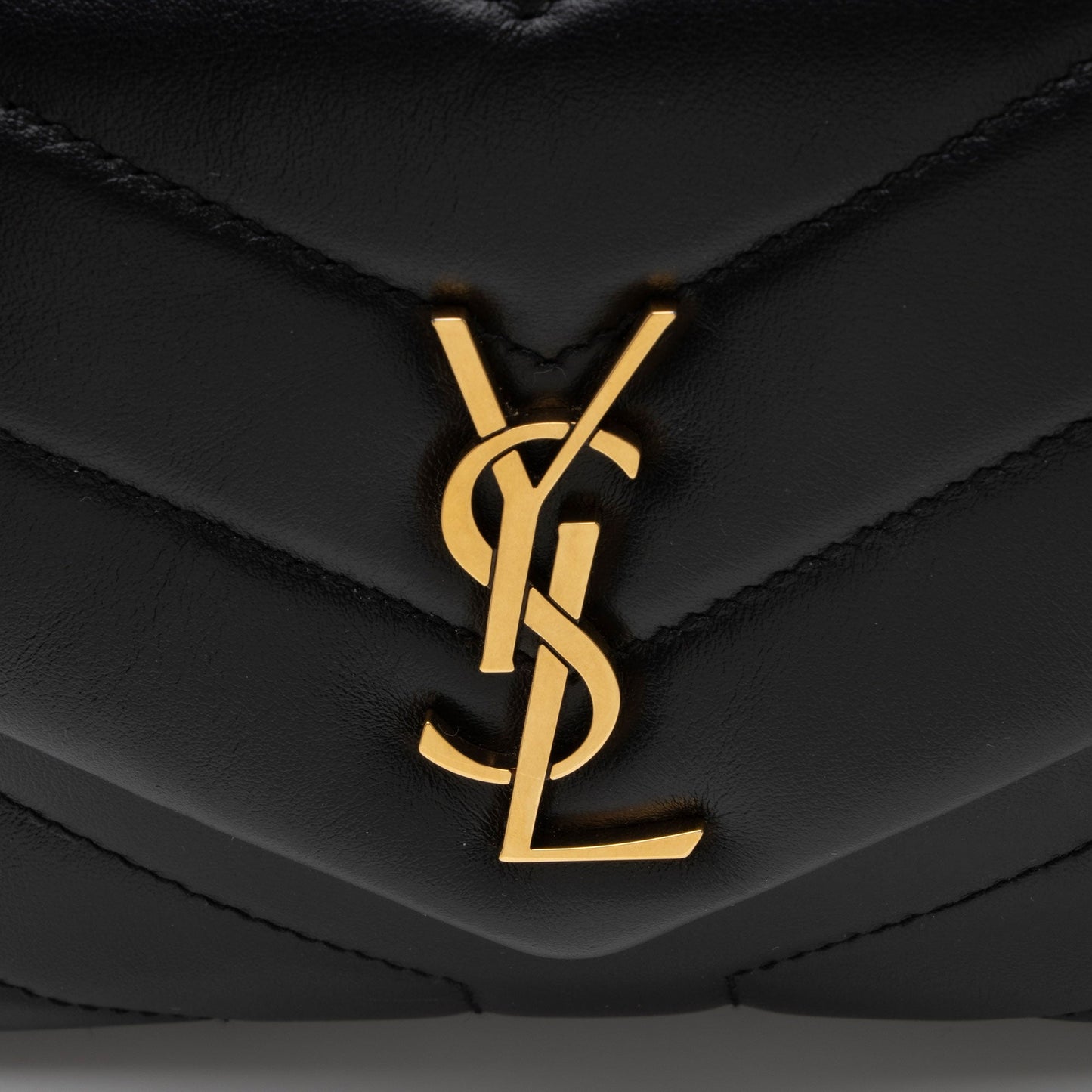 Saint Laurent Matelasse Calfskin Monogram LouLou Toy Crossbody Bag (SHF-4hU5Ge)