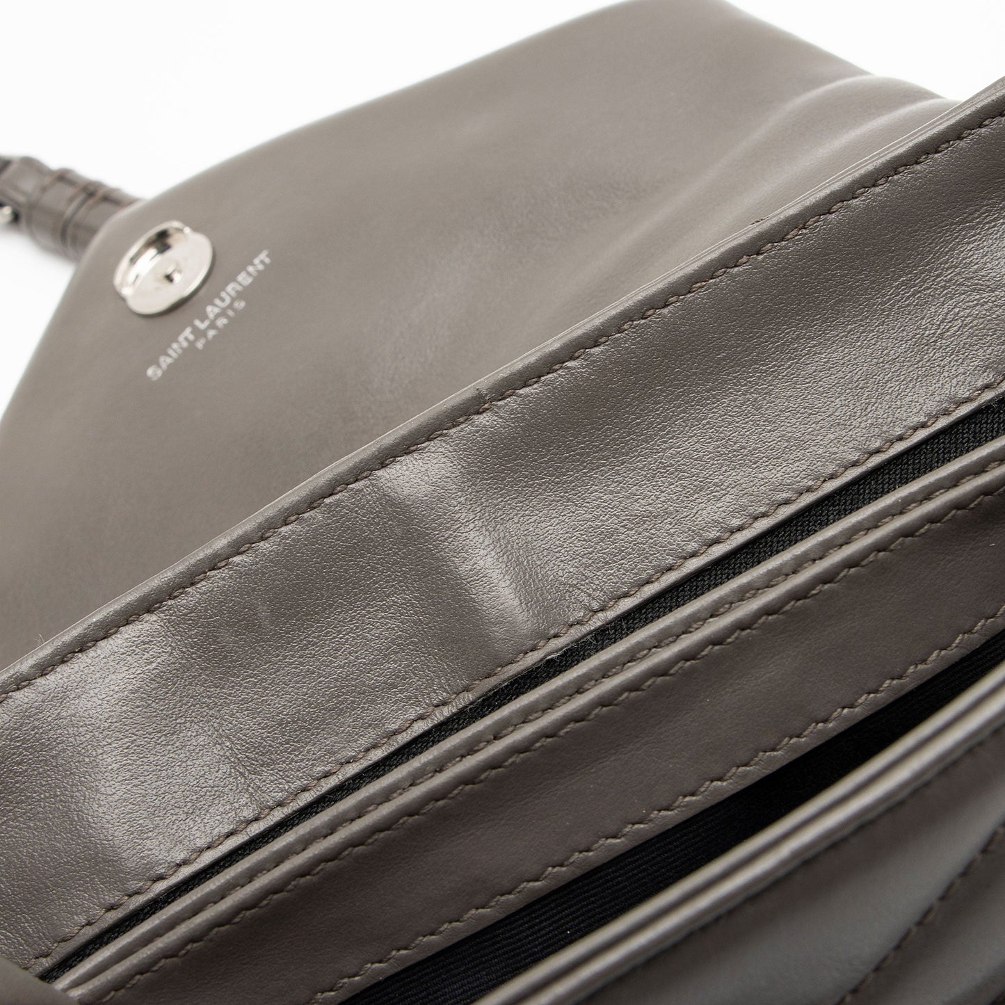 Saint Laurent Matelasse Calfskin Monogram LouLou Toy Crossbody (SHF-I57Zyw)