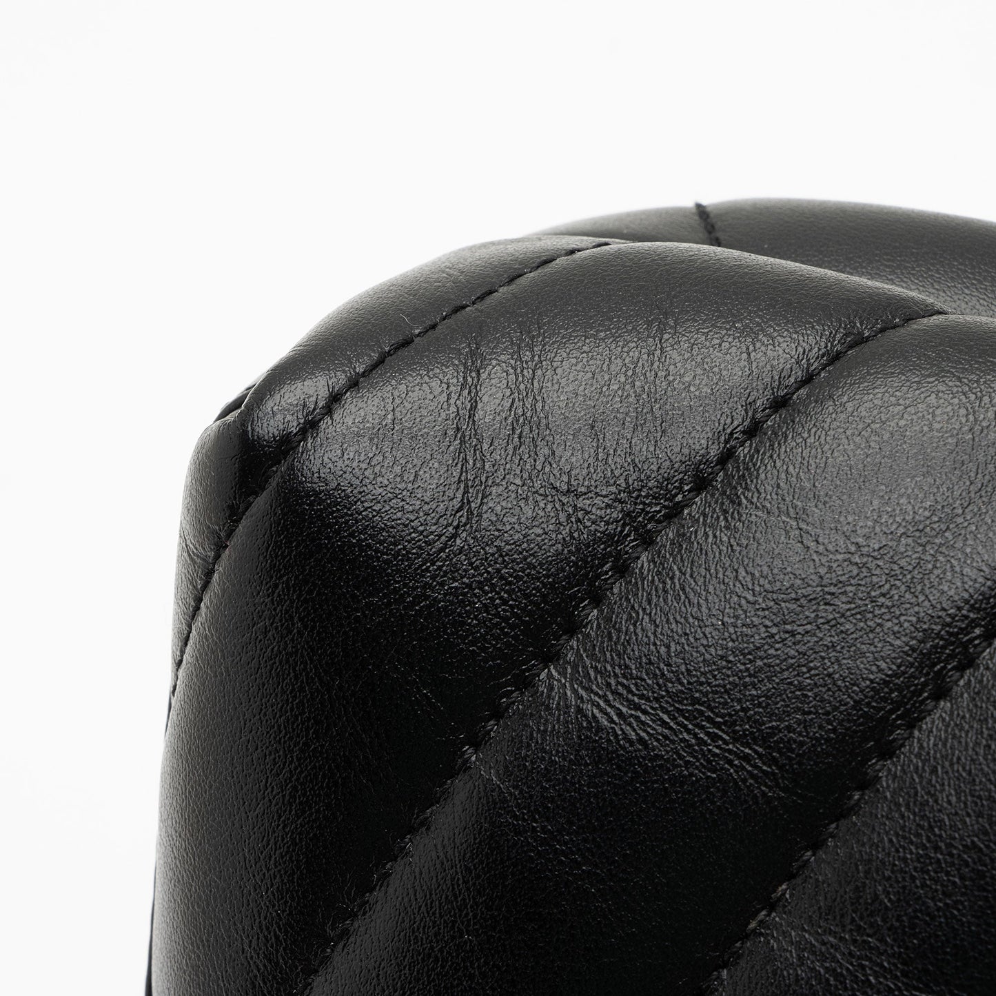Saint Laurent Matelasse Calfskin Monogram LouLou Toy Crossbody (SHF-G6die7)