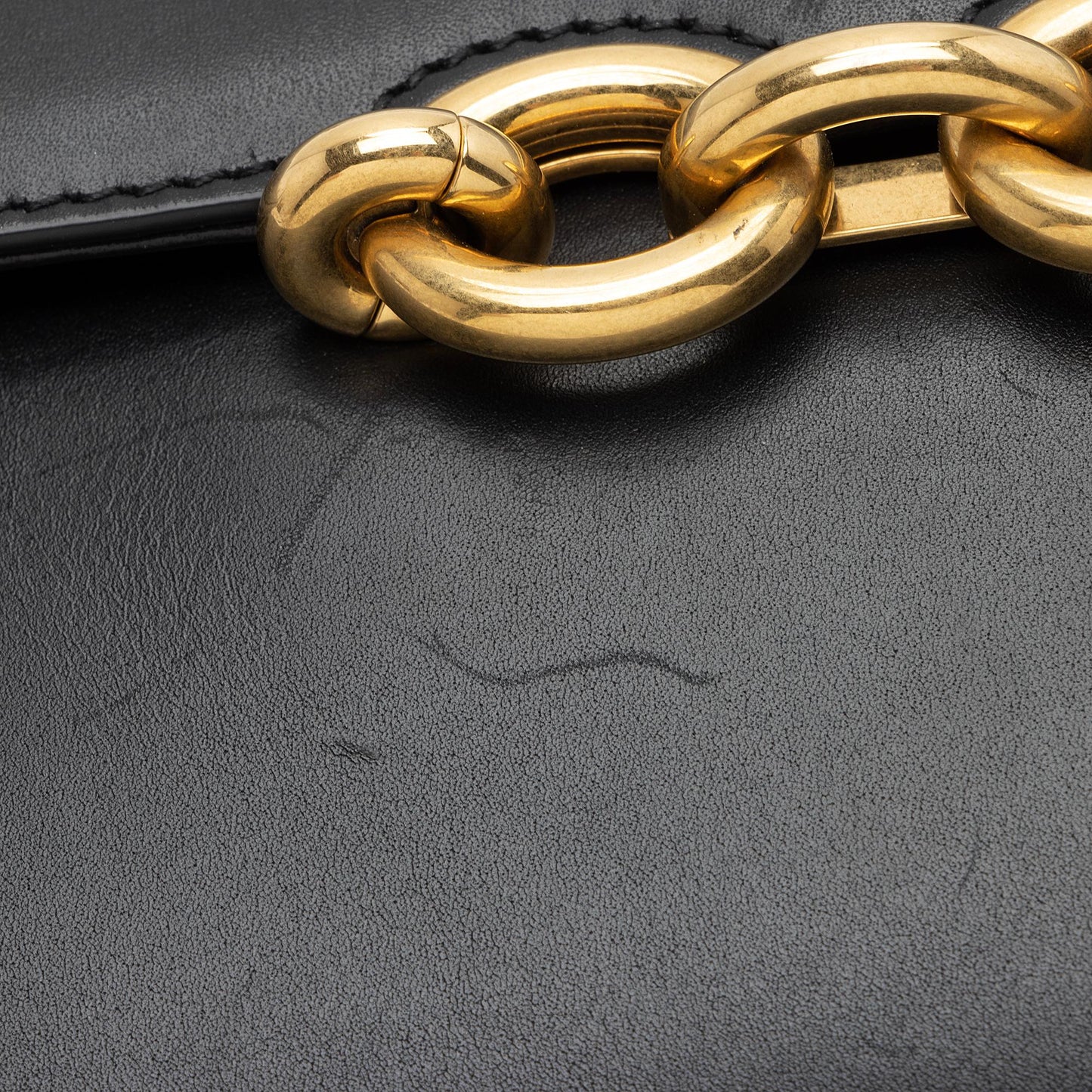 Saint Laurent Smooth Calfskin Le Maillon Shoulder Bag (SHF-1cEBlW)