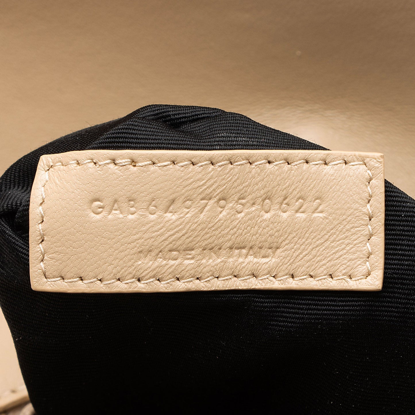 Saint Laurent Smooth Calfskin Le Maillon Shoulder Bag (SHF-tgPMeo)