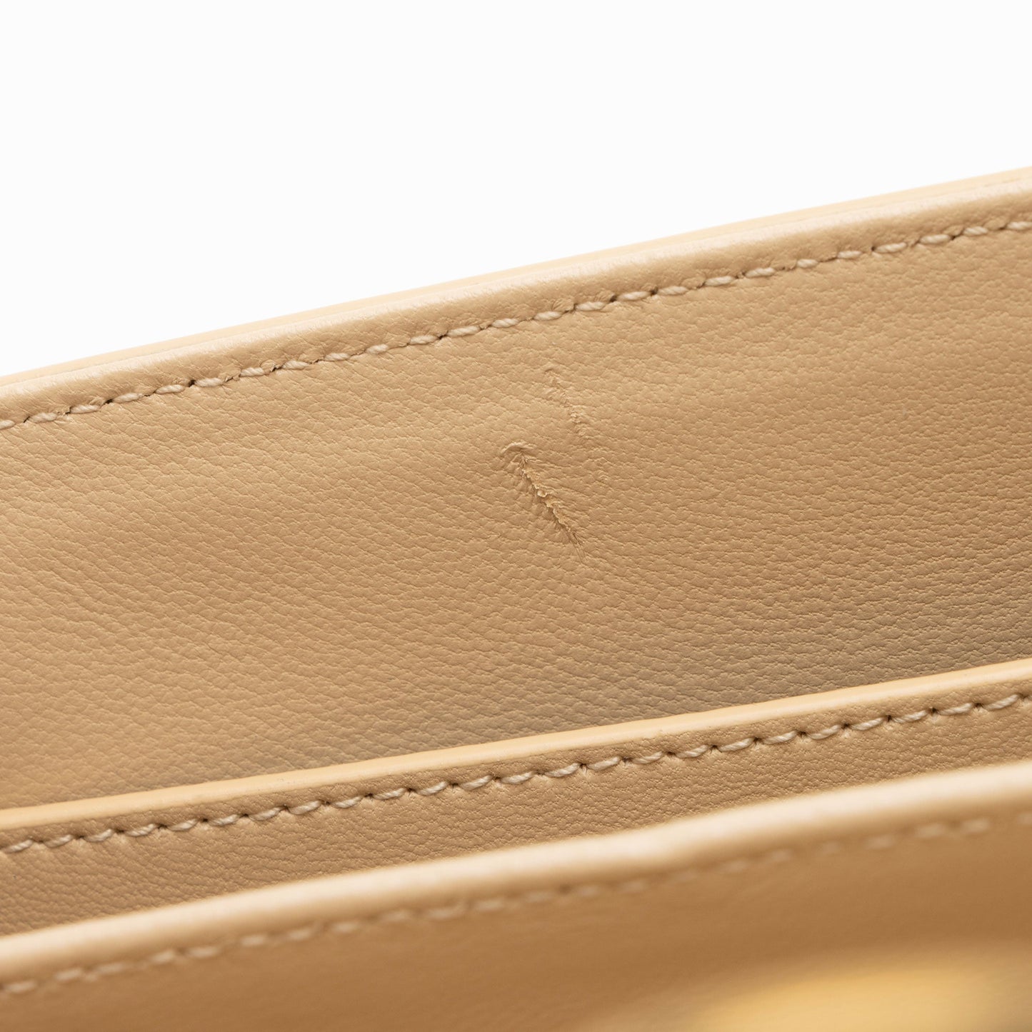 Saint Laurent Smooth Calfskin Le Maillon Shoulder Bag (SHF-tgPMeo)