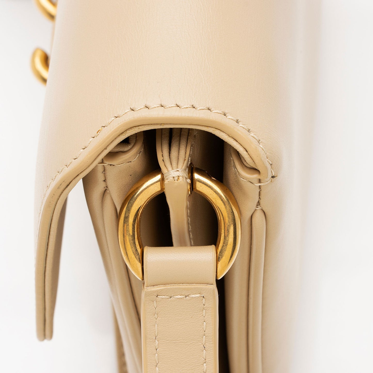 Saint Laurent Smooth Calfskin Le Maillon Shoulder Bag (SHF-tgPMeo)