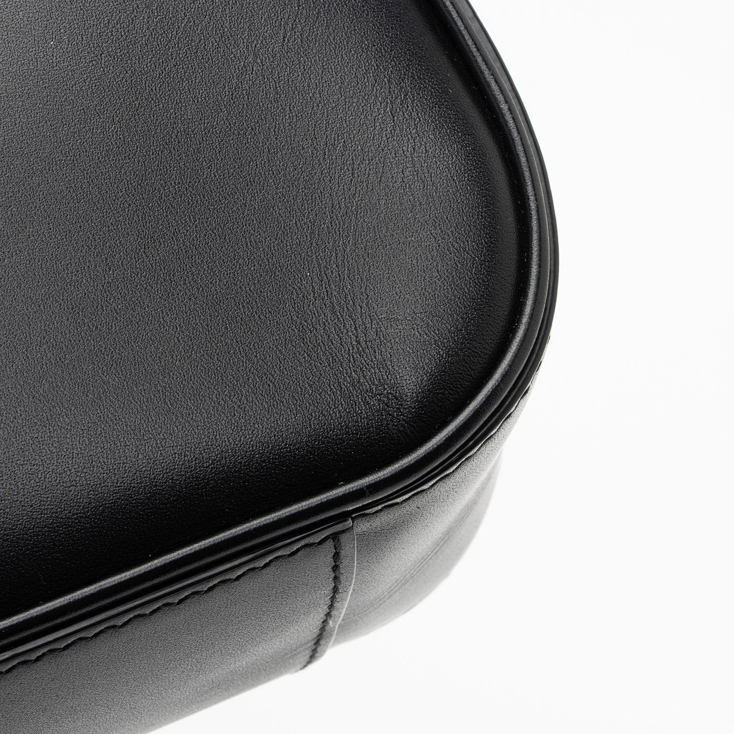 Saint Laurent Smooth Calfskin Monogram Le 5 A 7 Hobo (SHF-X5WO2I)