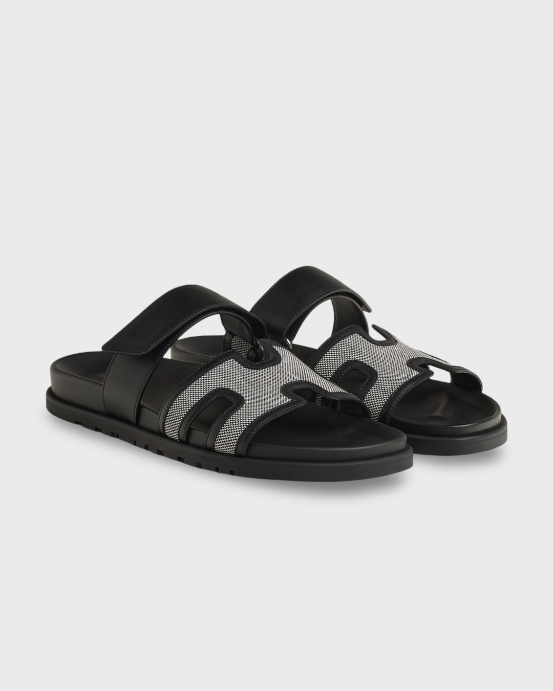 Hermes Chypre sandal Prunoir / Noir