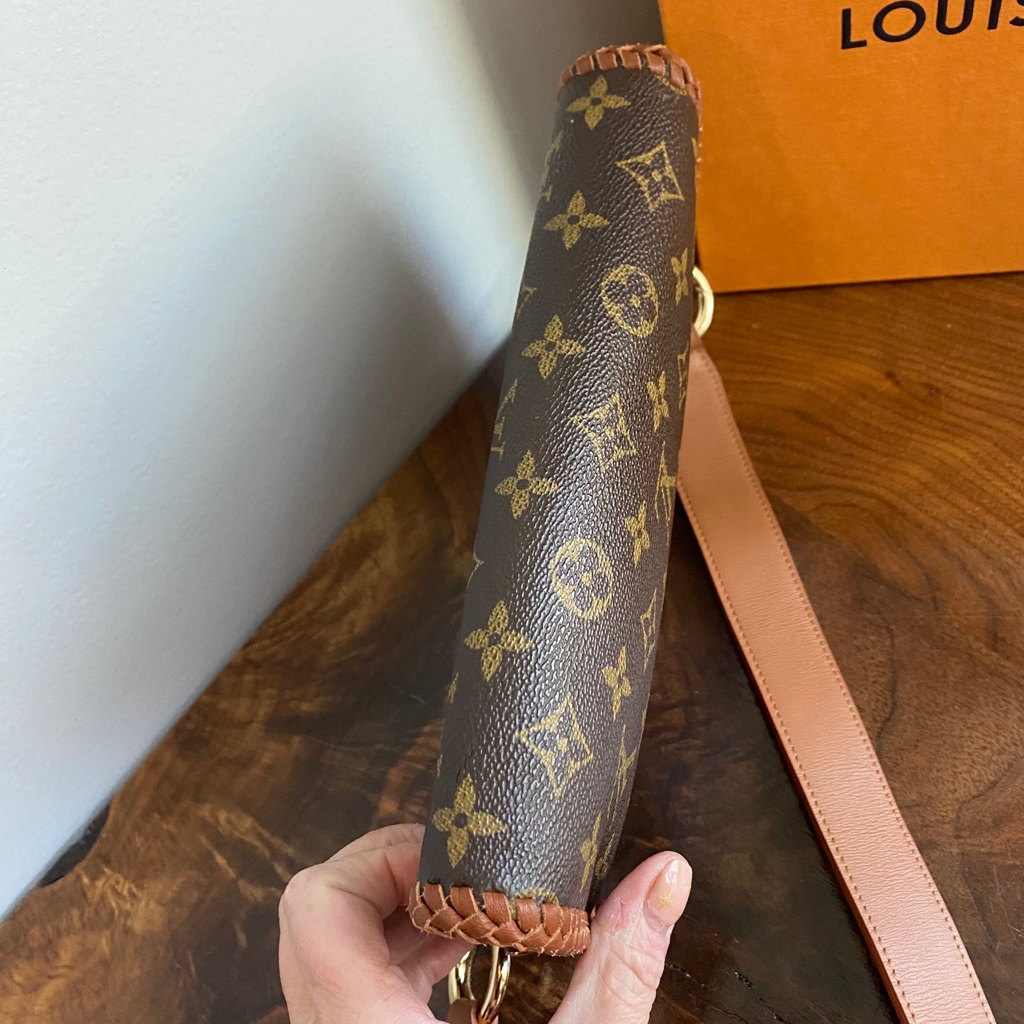 The Osprey -Orvis bags Monogram in Whiskey Crossbody Bag