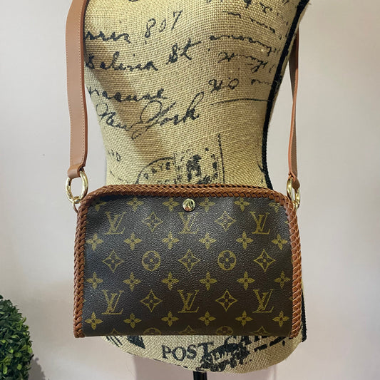 The Osprey -Orvis bags Monogram in Whiskey Crossbody Bag