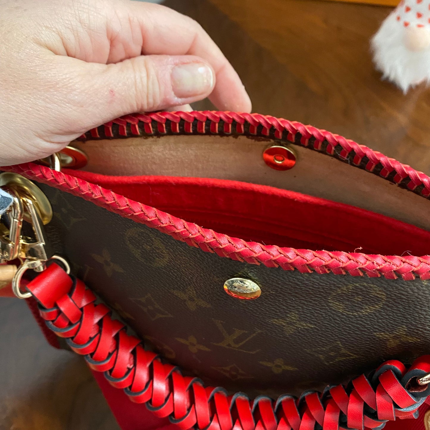 The Swan Crossbody -Orvis bags Monogram in Red