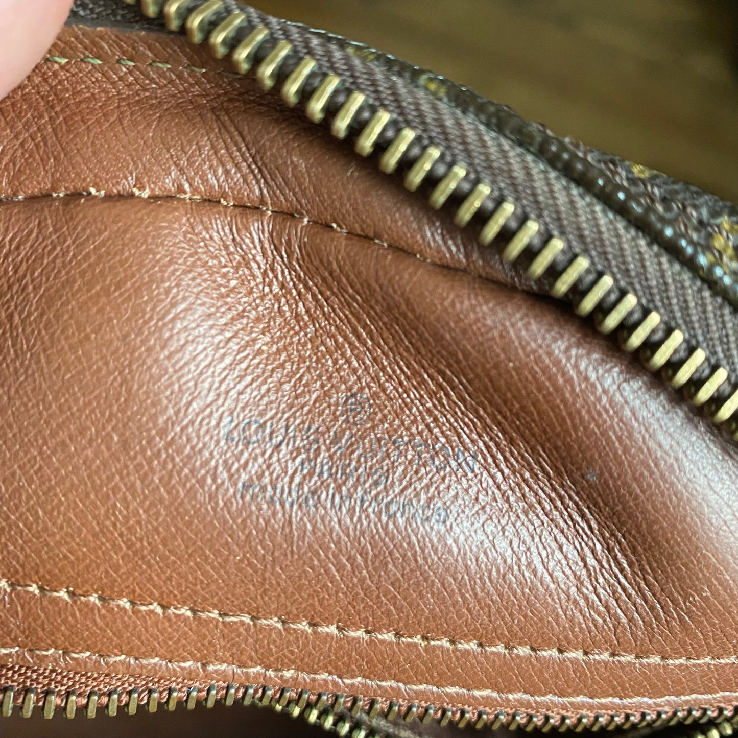 The Cockatiel -Orvis bags Monogram in Black Crossbody