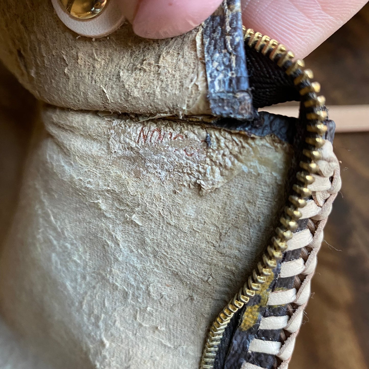 The Cygnet Crossbody -Orvis bags Monogram in Vachetta