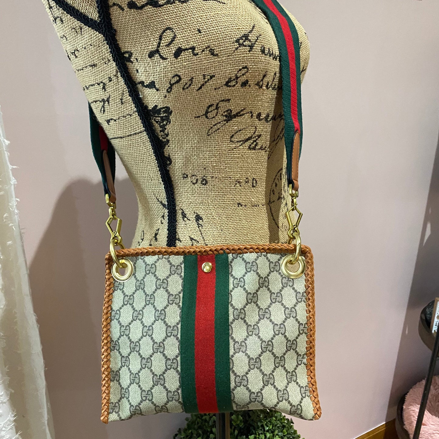 The Nuthatch - BrownOrvis bags GG Crossbody