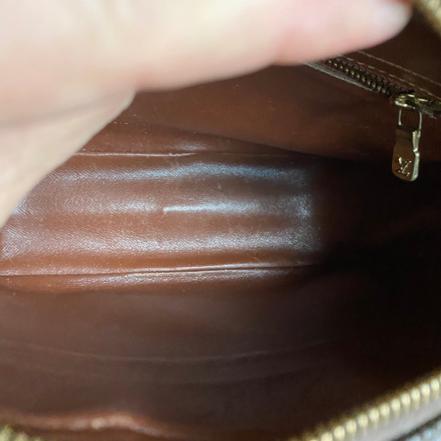 The Cockatiel -Orvis bags Monogram in Black Crossbody