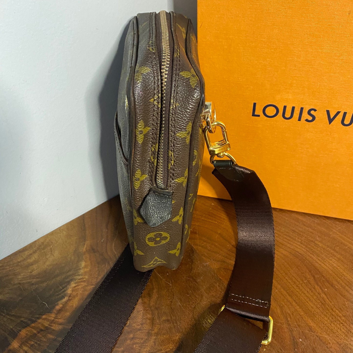 The Junco Crossbody -Orvis bags Monogram in Brown
