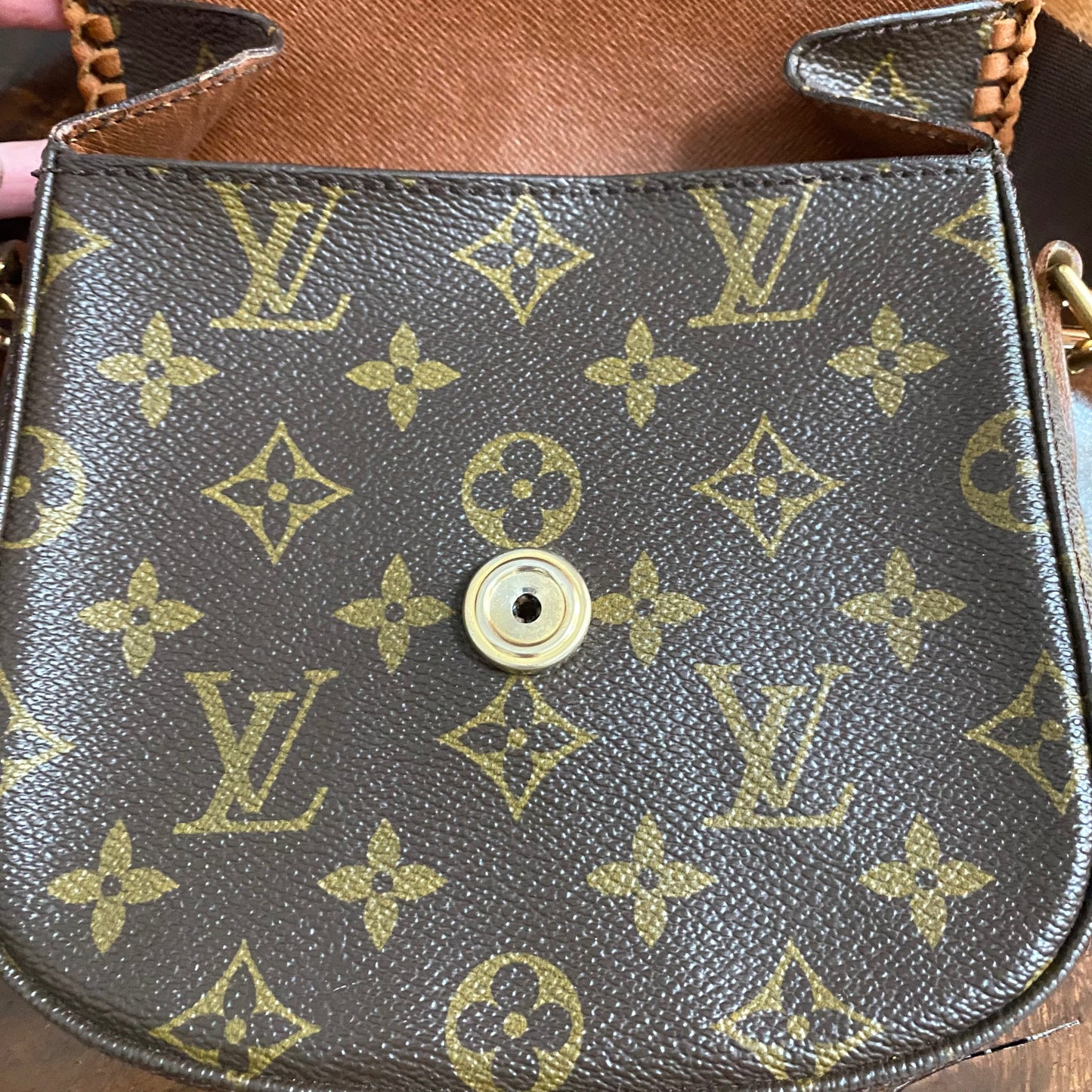 The Swift -Orvis bags Monogram in Tan Crossbody