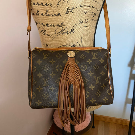 The Partridge Crossbody Bag -Orvis bags Monogram in Tan Fringe