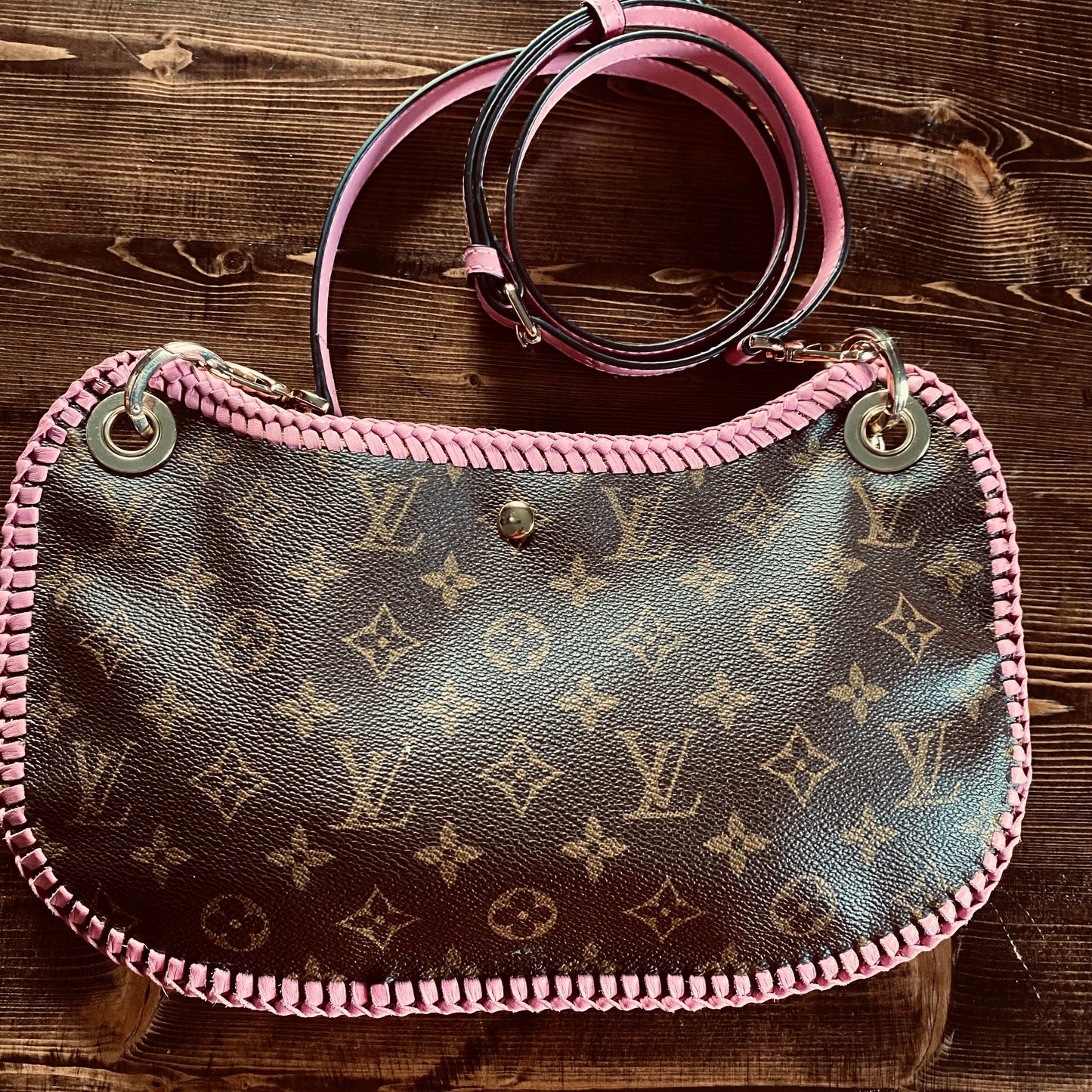 The Peacock -Orvis bags Monogram Hobo in Pink Crossbody