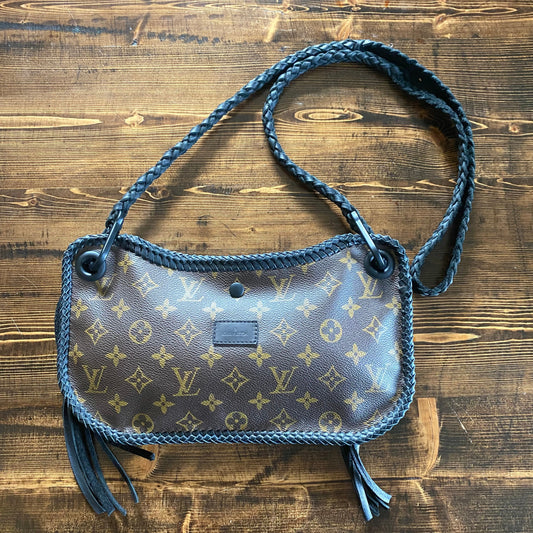 The Peacock -Orvis bags Monogram Hobo in Black Crossbody