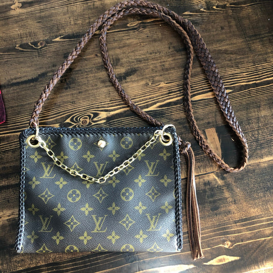 The Nuthatch -Orvis bags Monogram Brown Crossbody