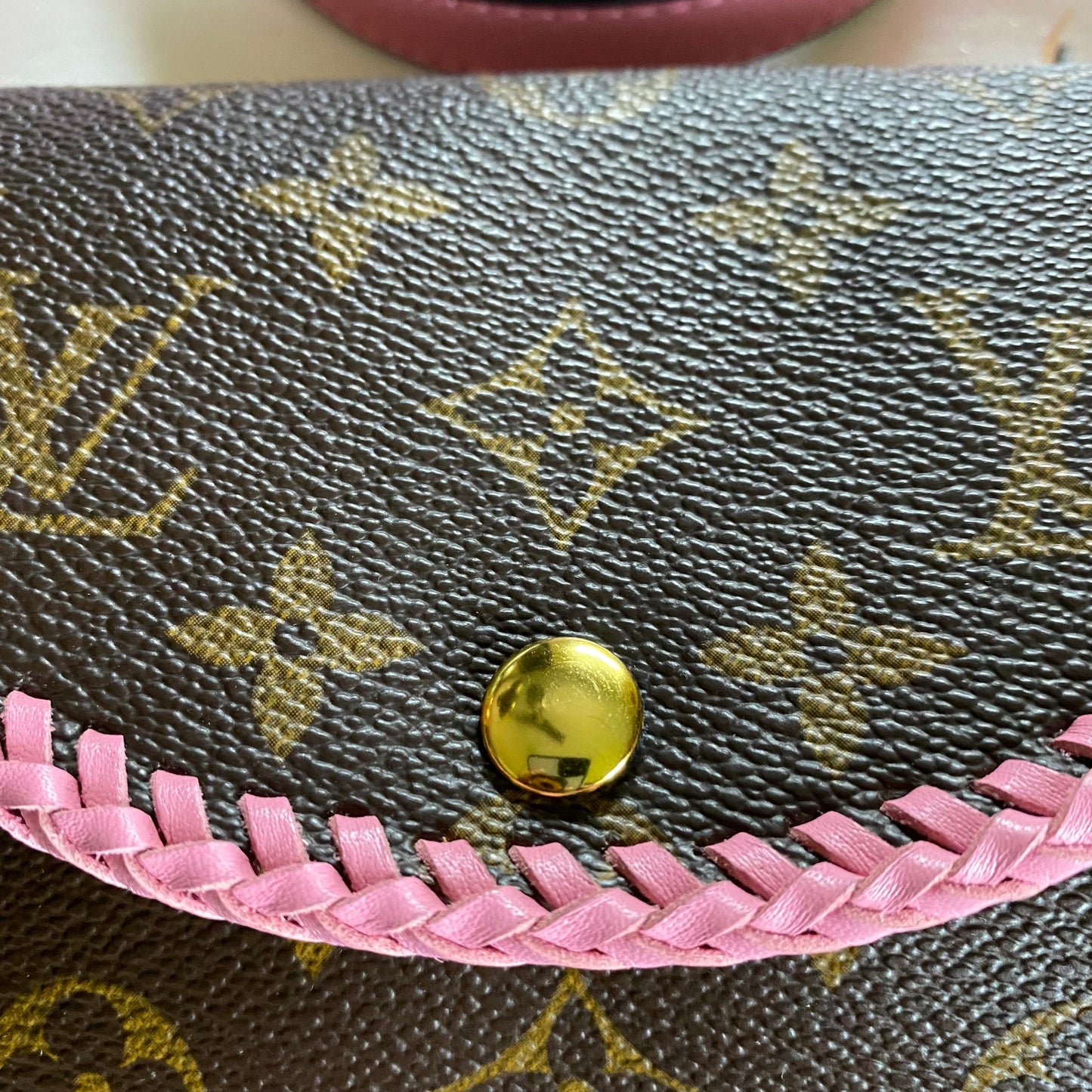 The Junco -Orvis bags Monogram in Pink Crossbody Bag