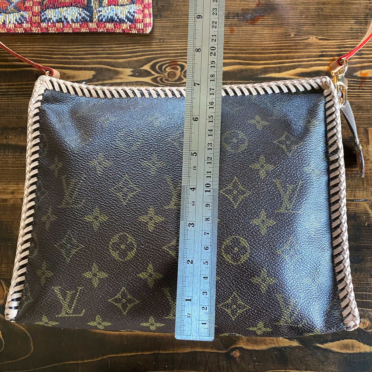 The Swan -Orvis bags Monogram in Vachetta Crossbody