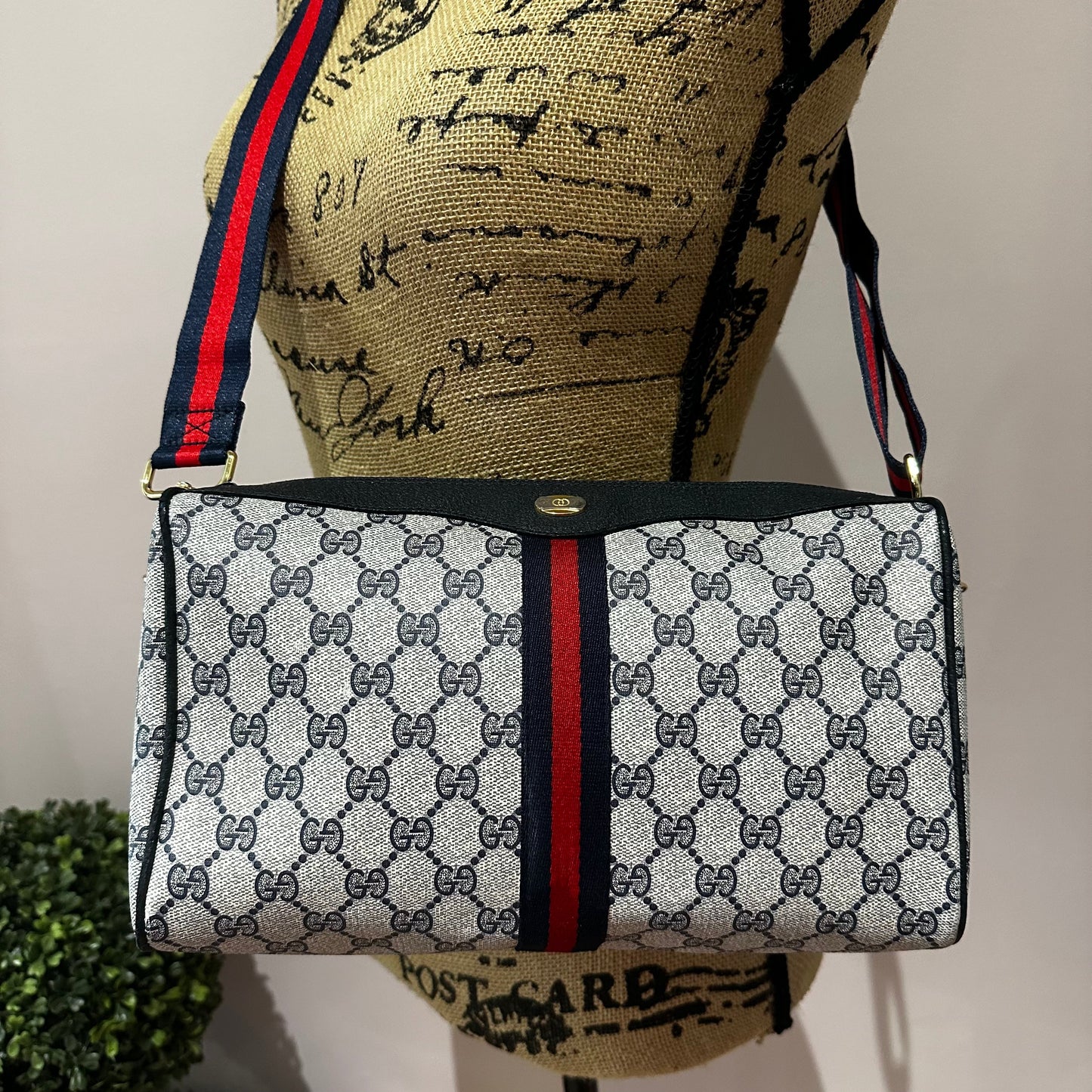 The Junco - NavyOrvis bags GG Shoulder/Crossbody Bag