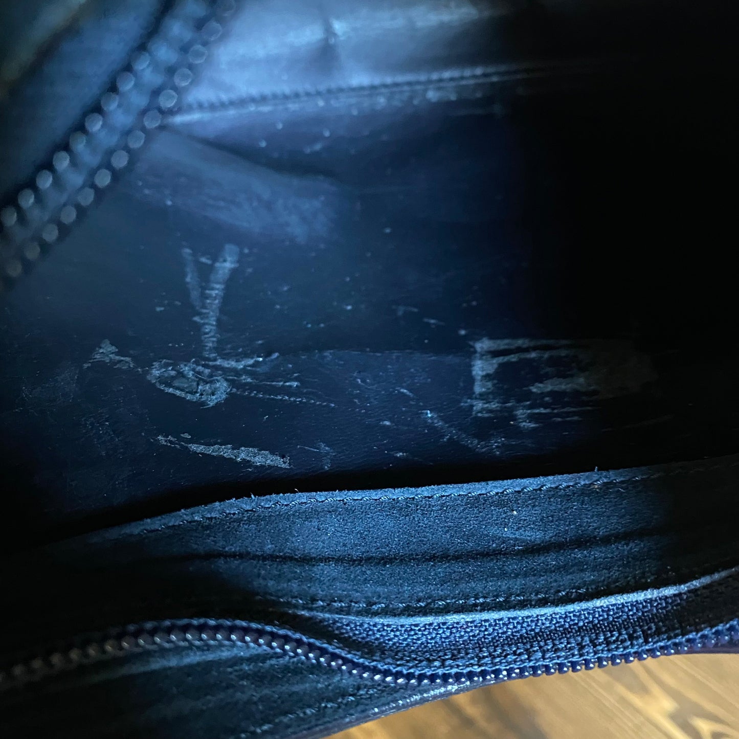 The Peacock -Orvis bags Suede GG Hobo in Black Crossbody