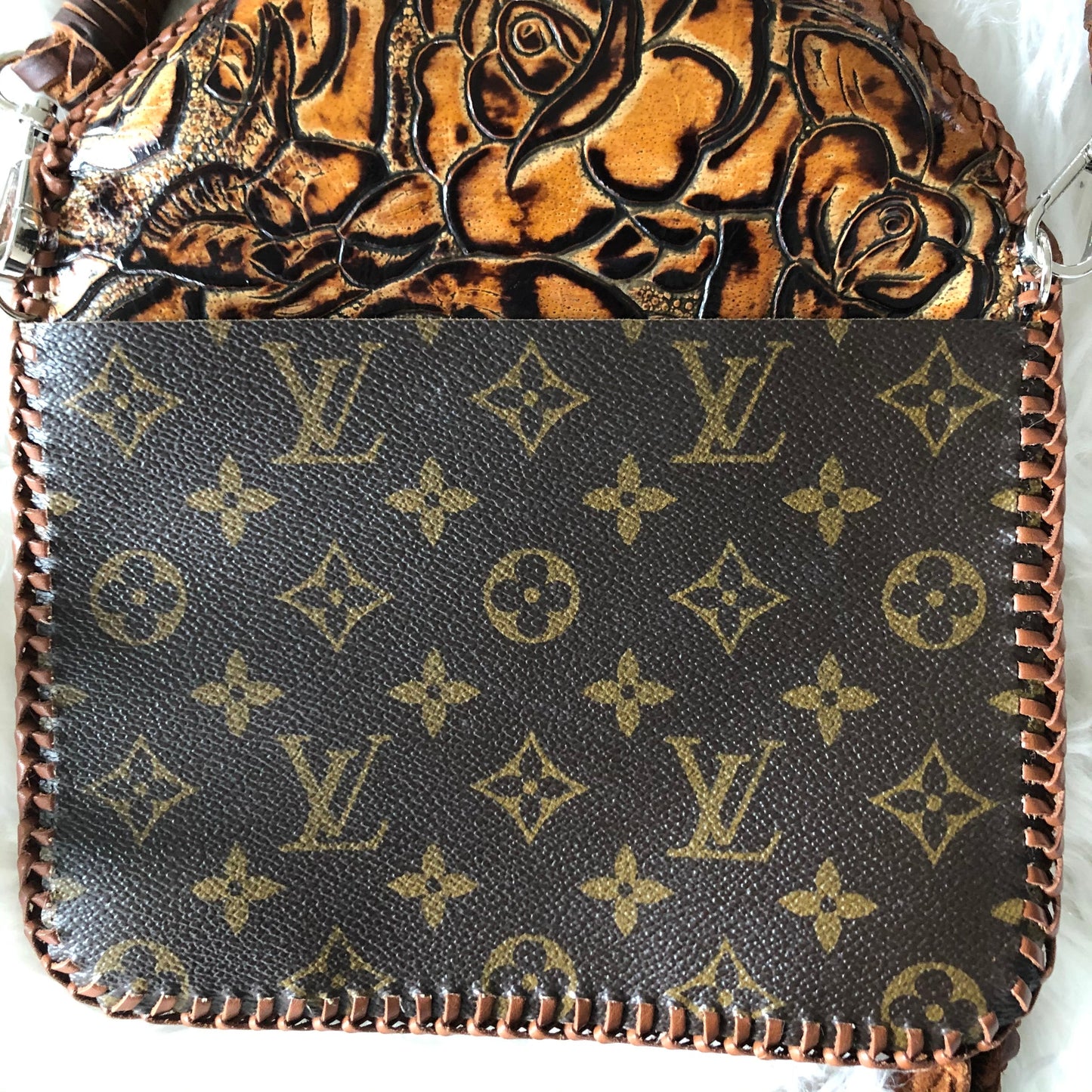 The Falcon with Back Pocket - CaramelOrvis bags Wristlet/Crossbody/Clutch