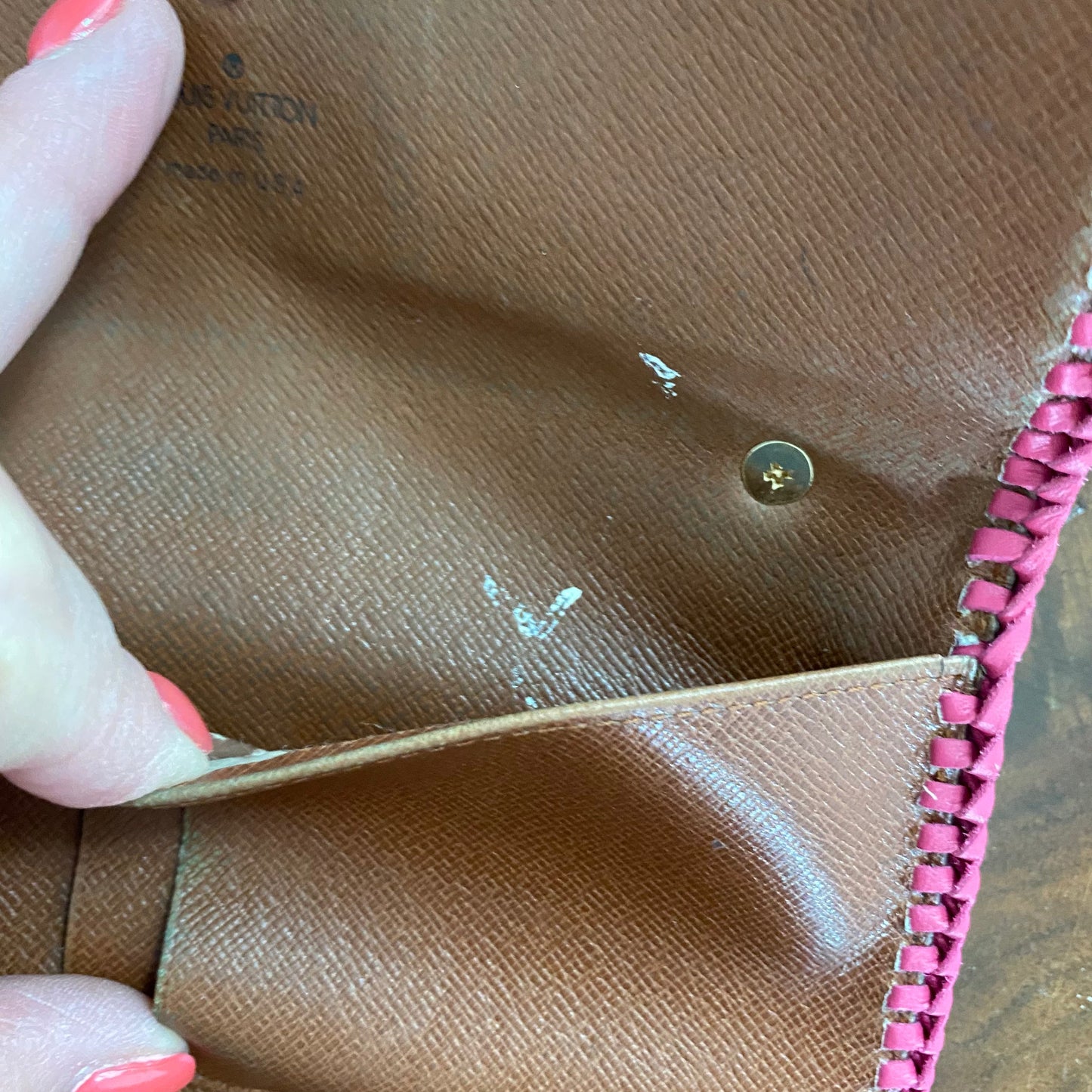 The Junco Wallet Crossbody -Orvis bags Monogram in Hot Pink