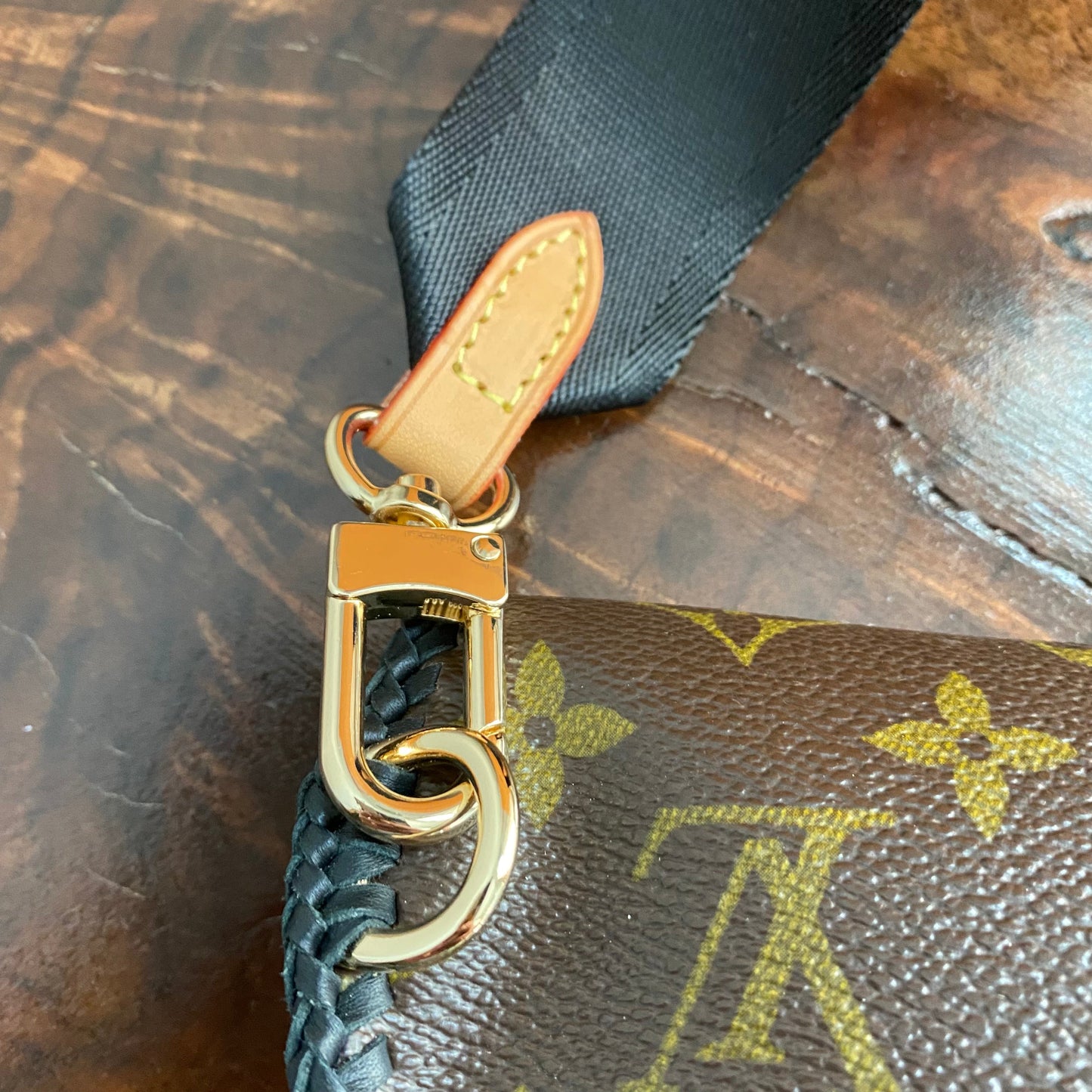 The Dove -Orvis bags Monogram in Black Sling/Crossbody/Shoulder Bag