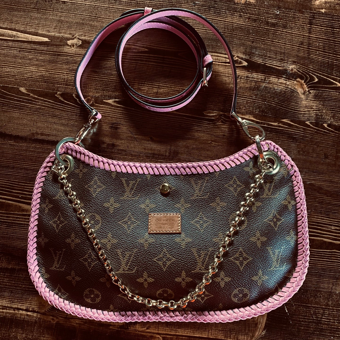 The Peacock -Orvis bags Monogram Hobo in Pink Crossbody