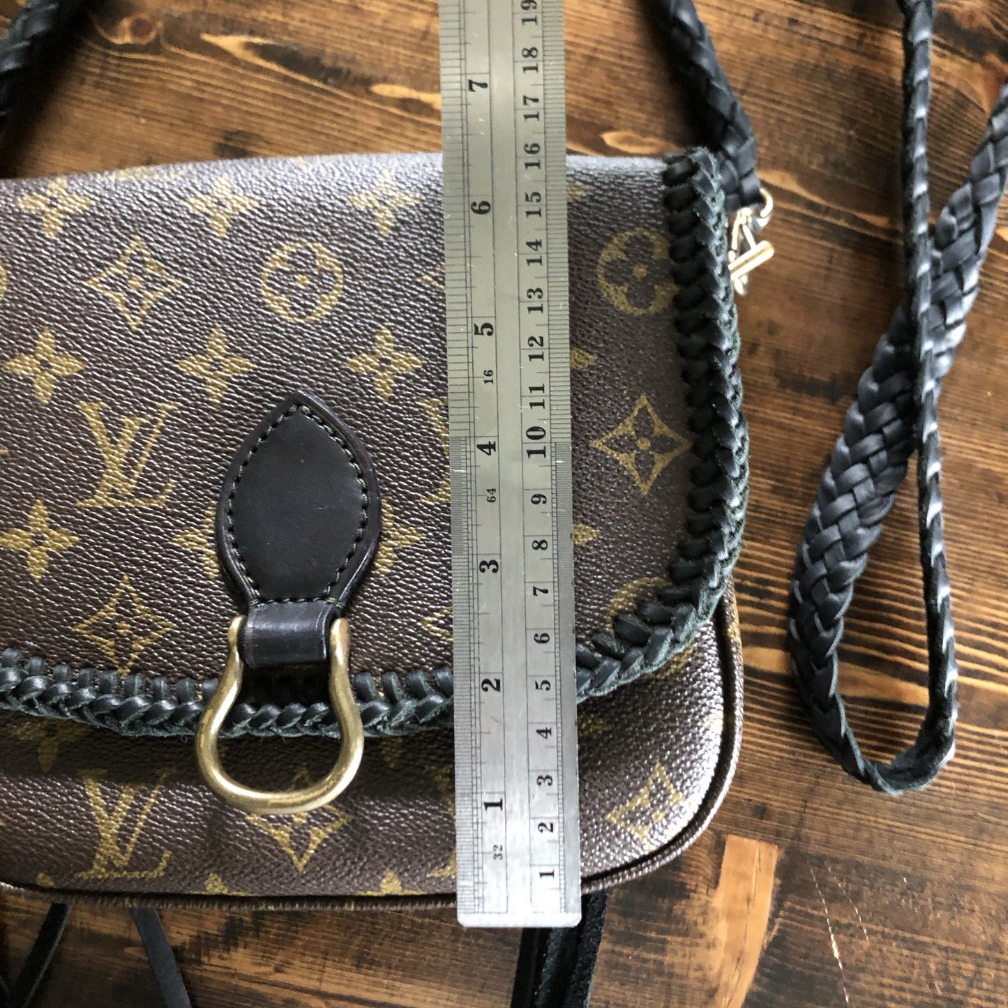 The Swift -Orvis bags Monogram Black Crossbody