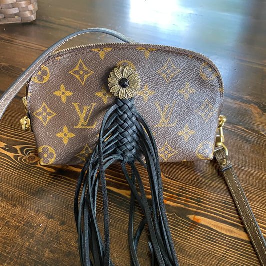 The Junco -Orvis bags Monogram in Black Crossbody Bag