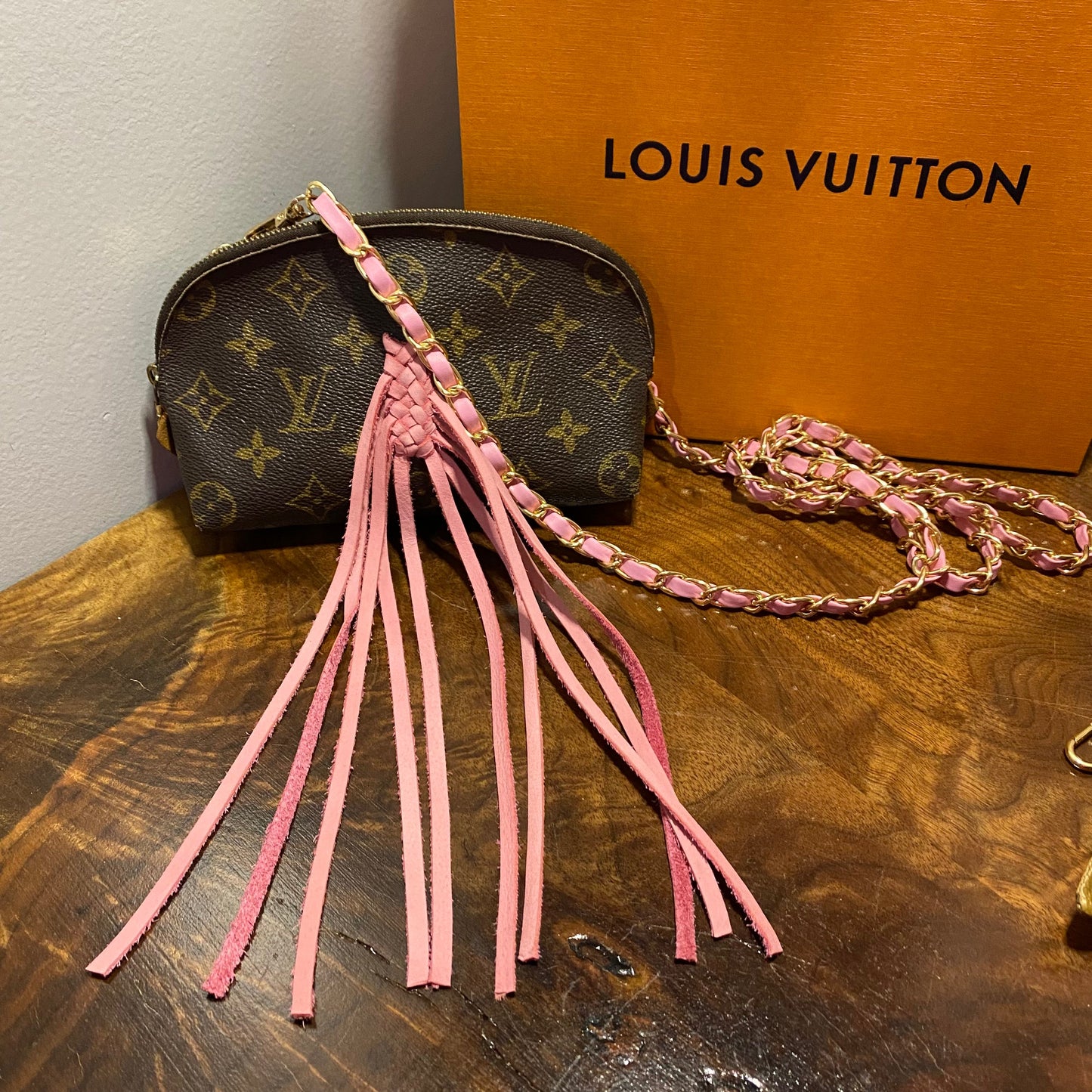 The Junco Crossbody Bag -Orvis bags Monogram in Pink Fringe