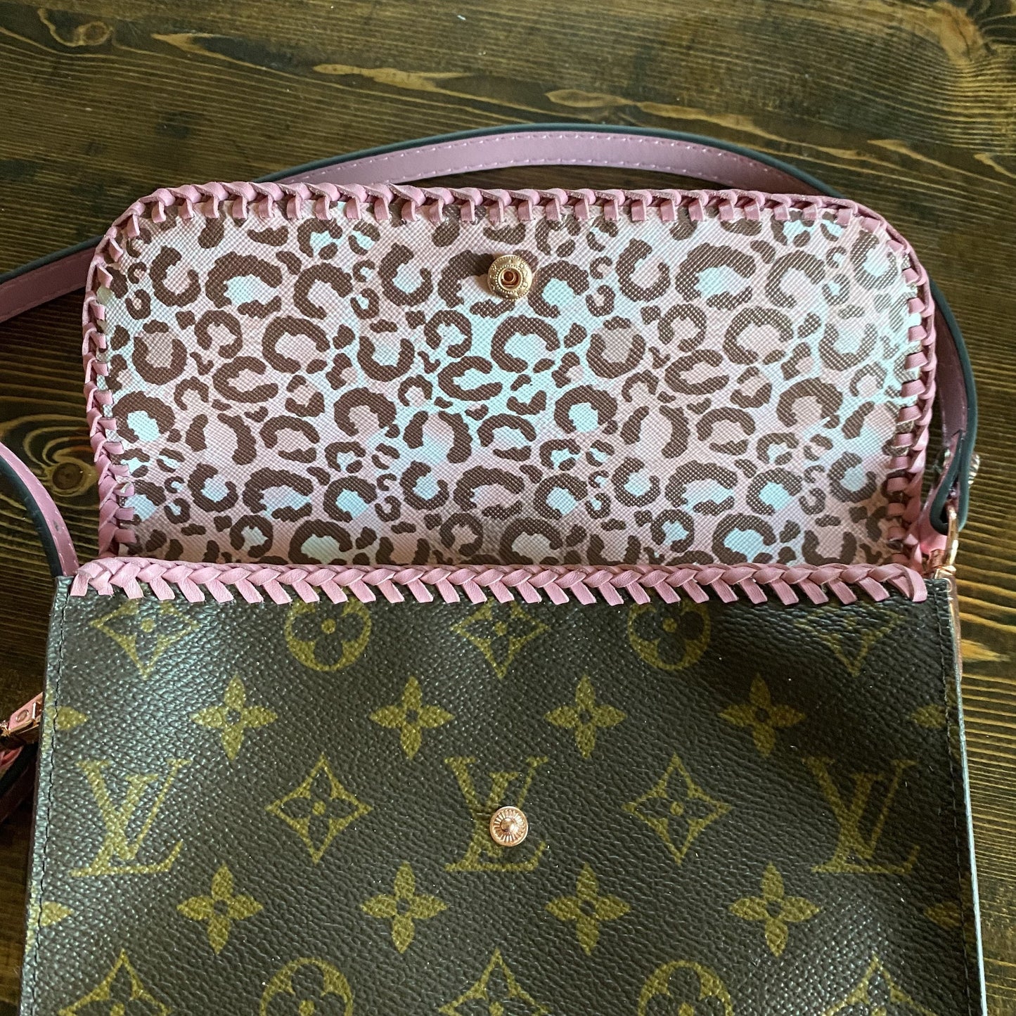 The Junco Crossbody Bag -Orvis bags Monogram in Pink w/Rose Gold Hardware