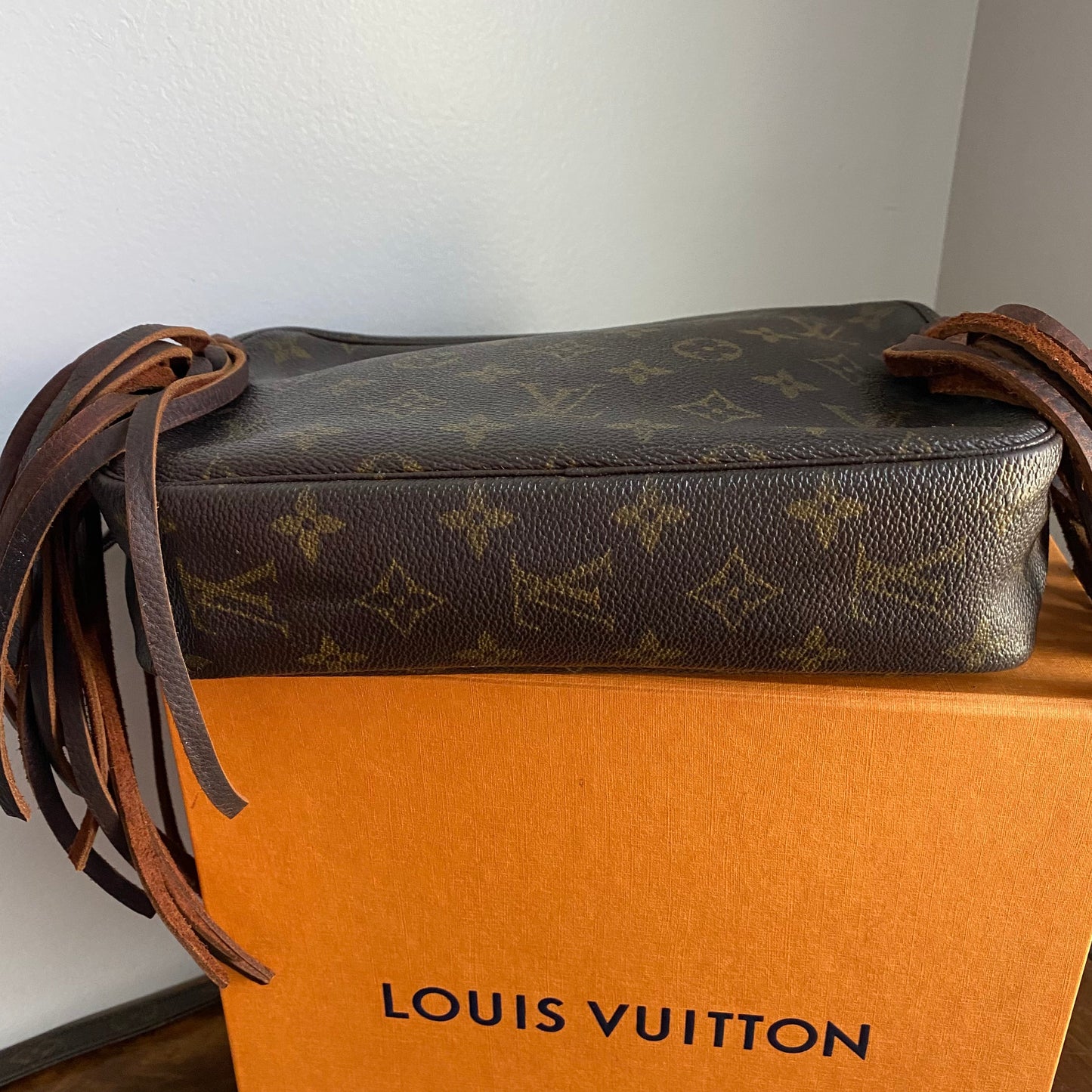 The Junco Crossbody -Orvis bags Monogram in Brown Fringe
