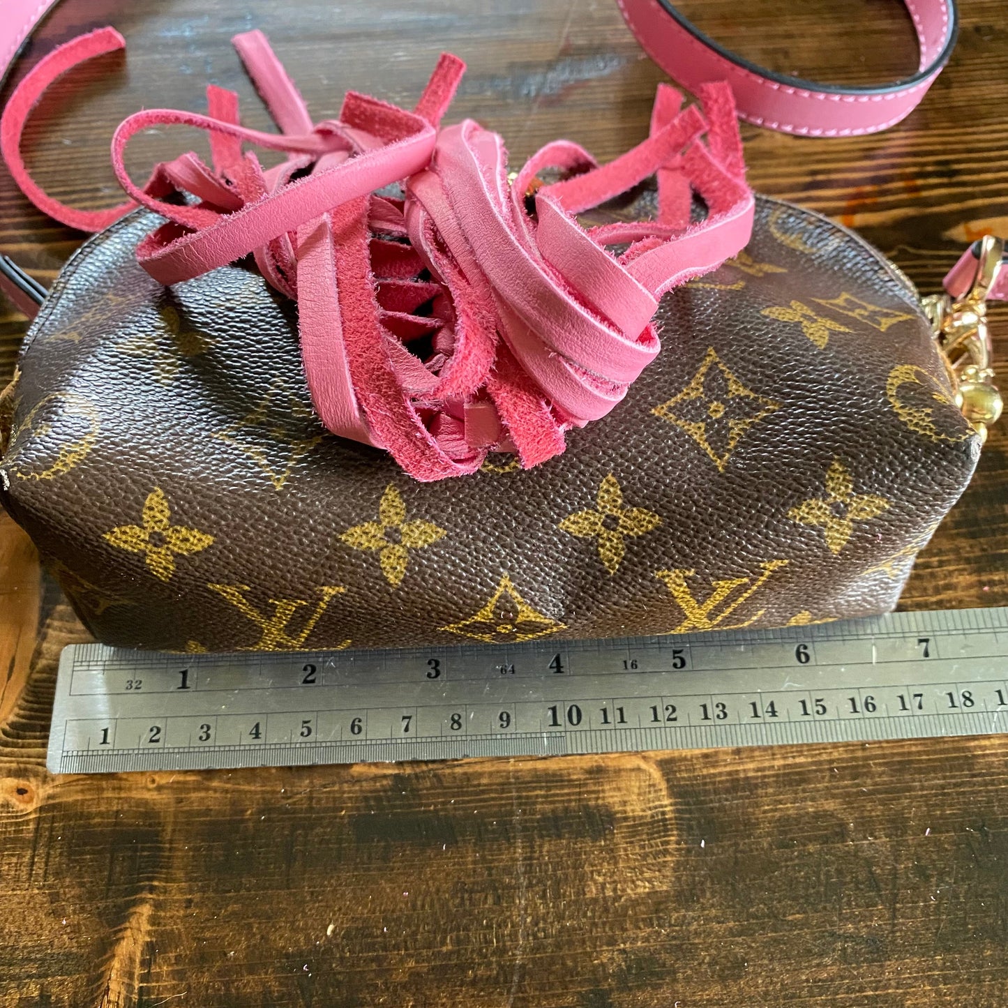 The Junco -Orvis bags Monogram in Pink Flower Crossbody Bag