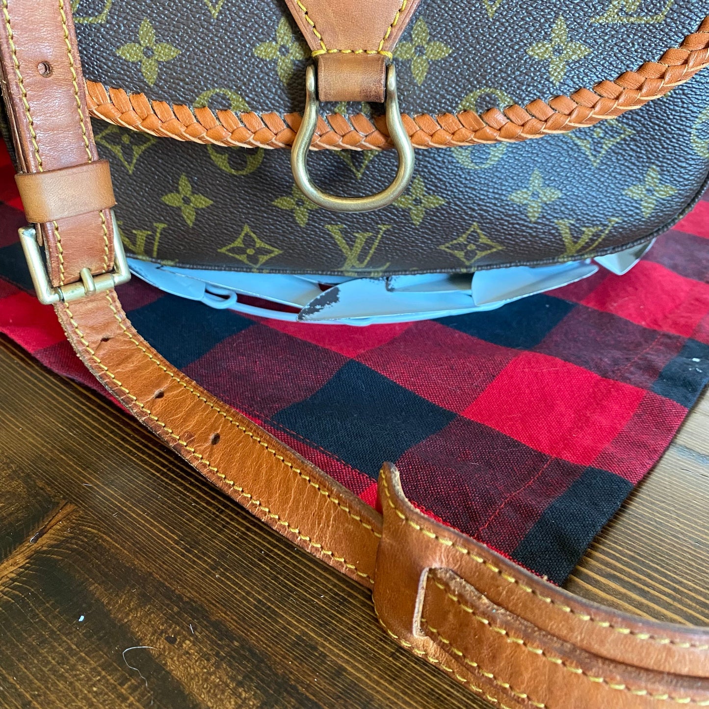 The Swift -Orvis bags Monogram in Tan Crossbody