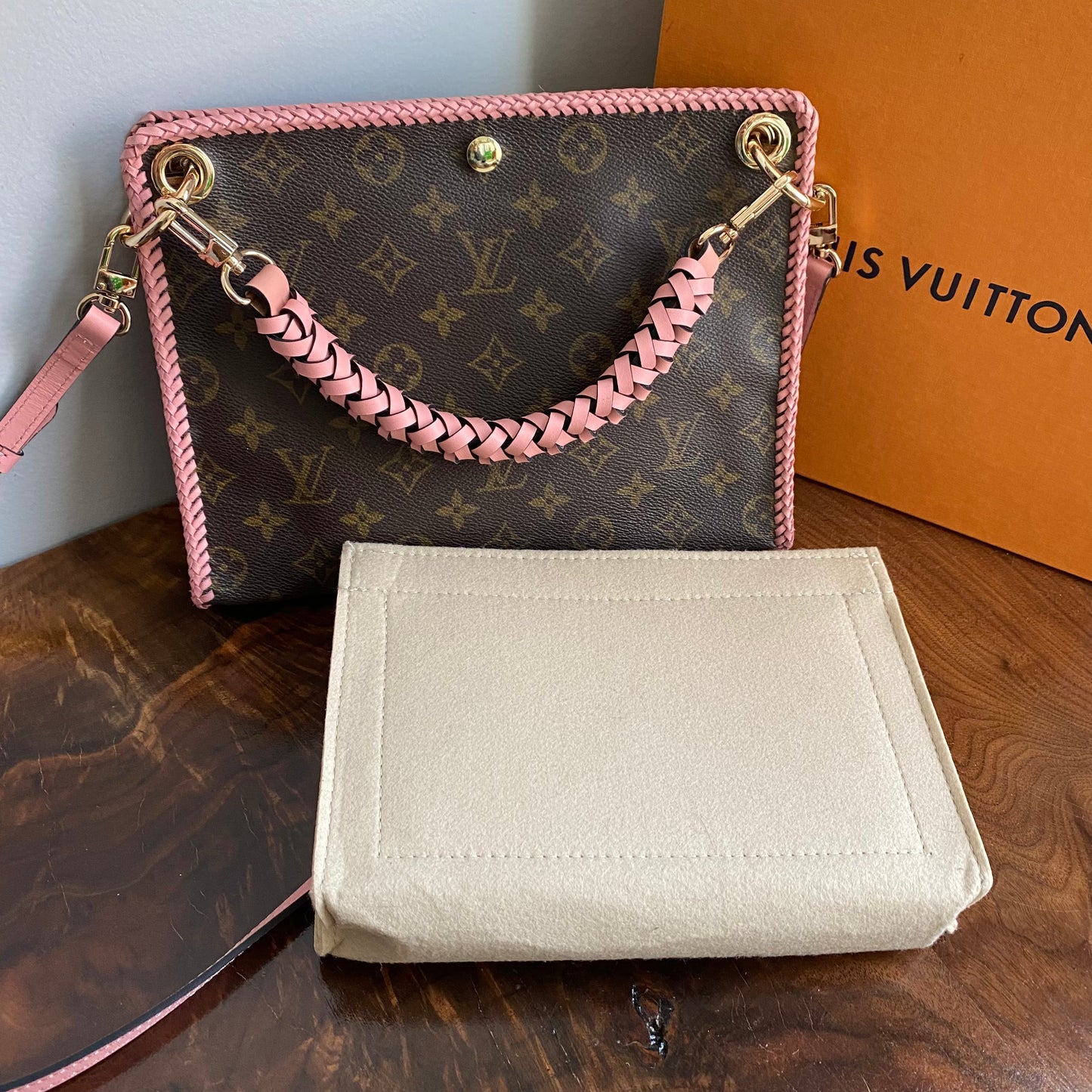 The Swan Crossbody -Orvis bags Monogram in Pale Pink
