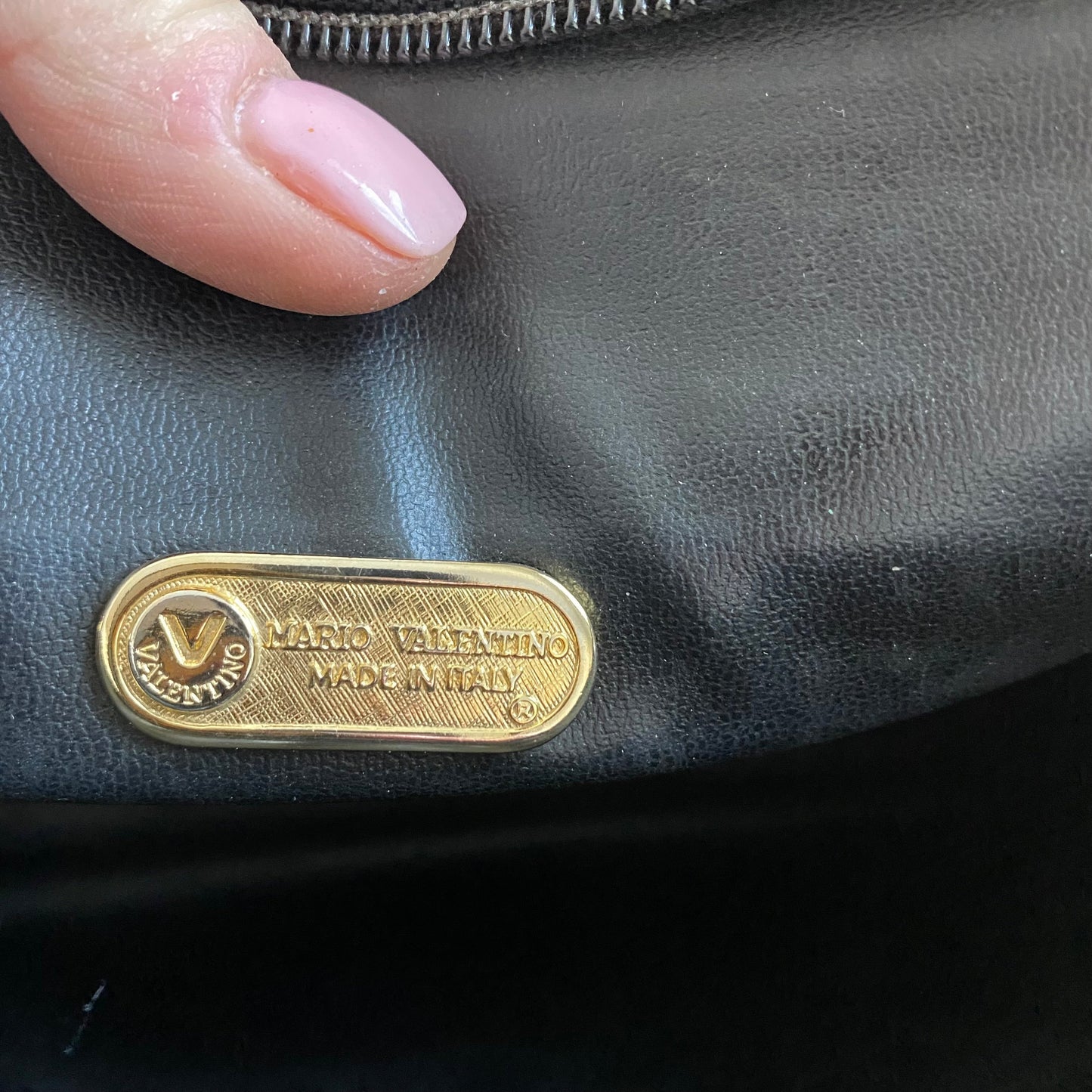 The Swan Crossbody -Orvis bags Valentino in Black