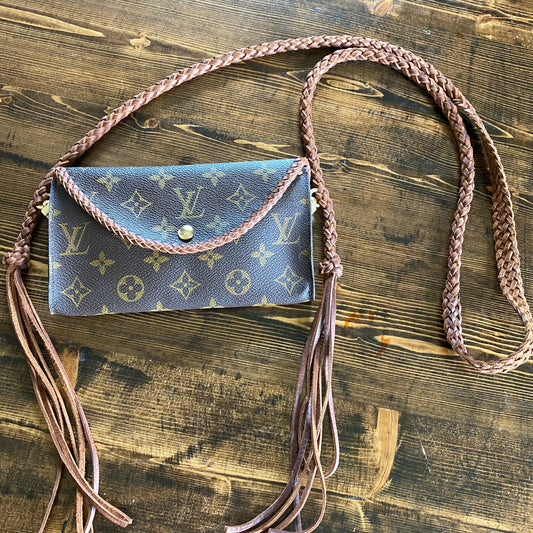 The Junco -Orvis bags Monogram in Whiskey Crossbody Bag