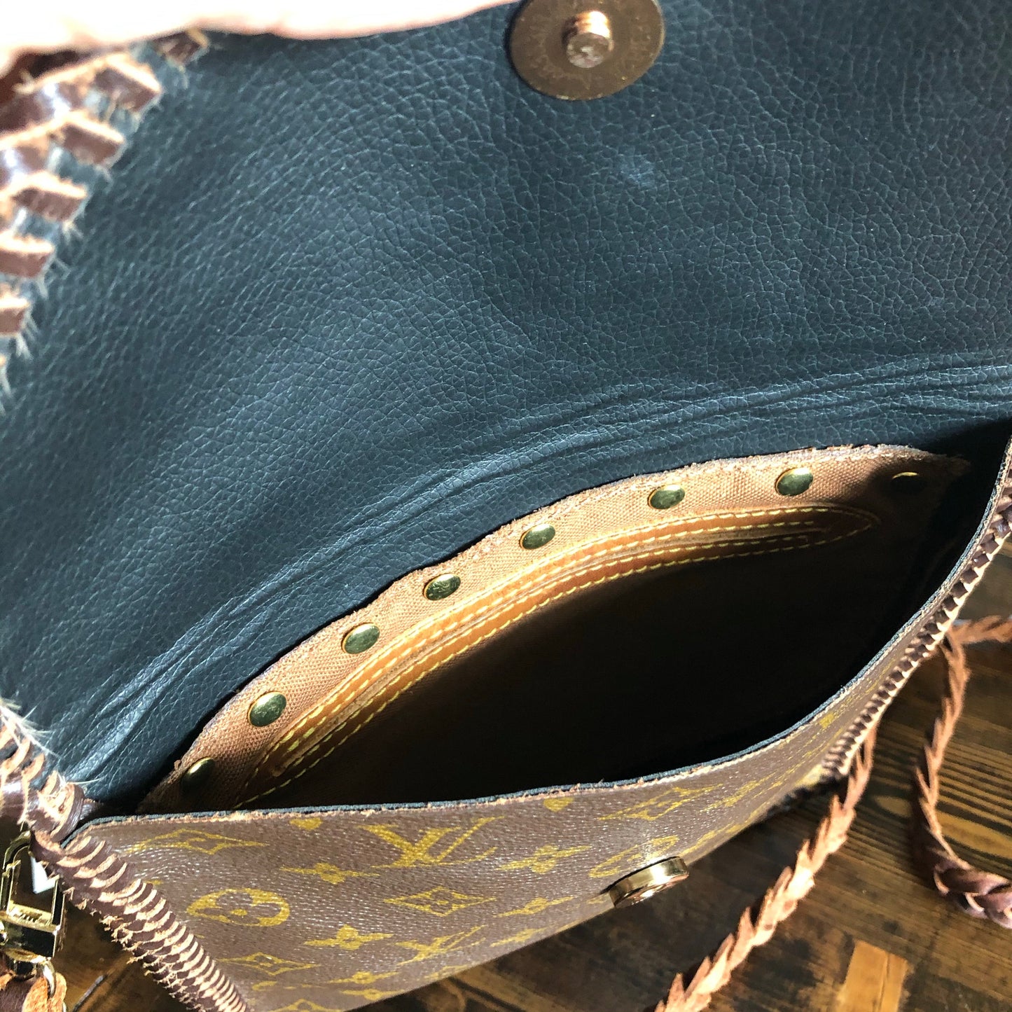 The Flicker - Tan/Chocolate Hair-on-HideOrvis bags Crossbody Bag