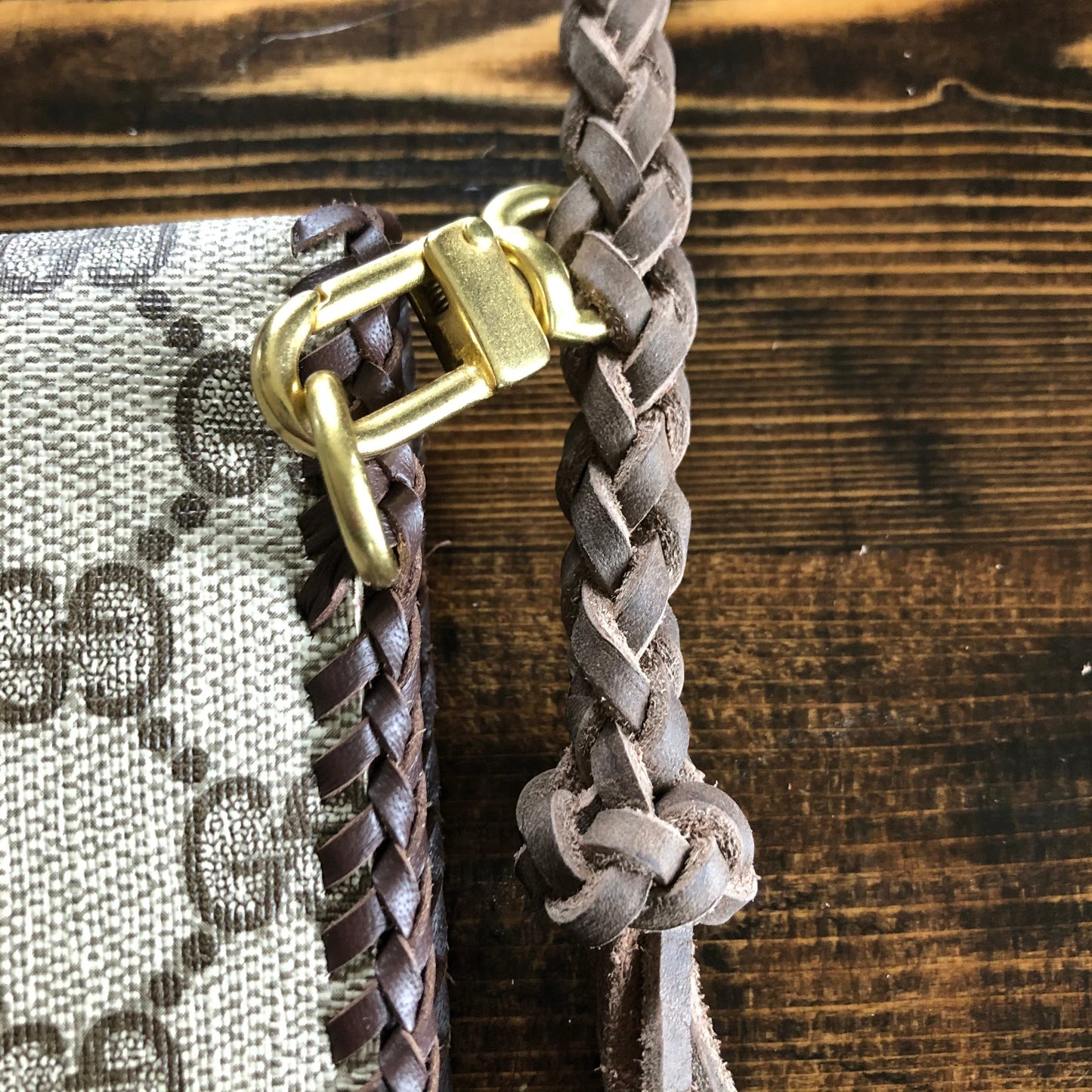 The Robin -Orvis bags GG Crossbody with Concho Snap