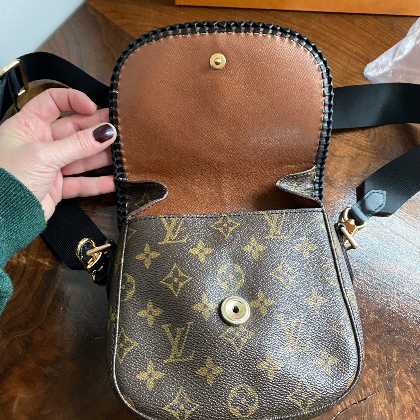 The Swift -Orvis bags Monogram in Black Crossbody