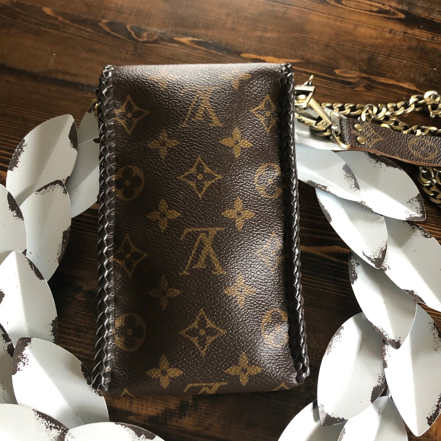 The HummingOrvis bags - Monogram Cell Phone Crossbody/Wristlet Bag